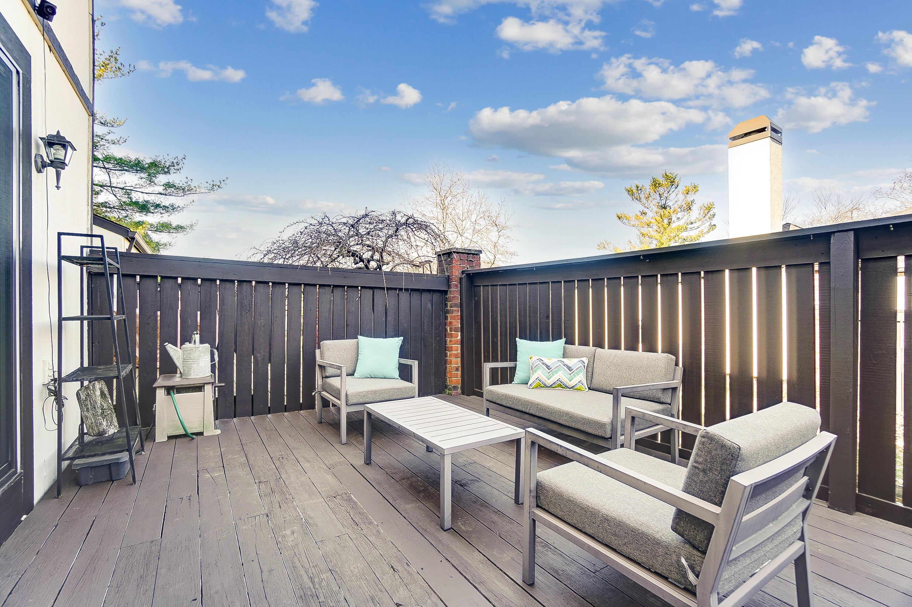 215 Saint Pierre Street, 6-B