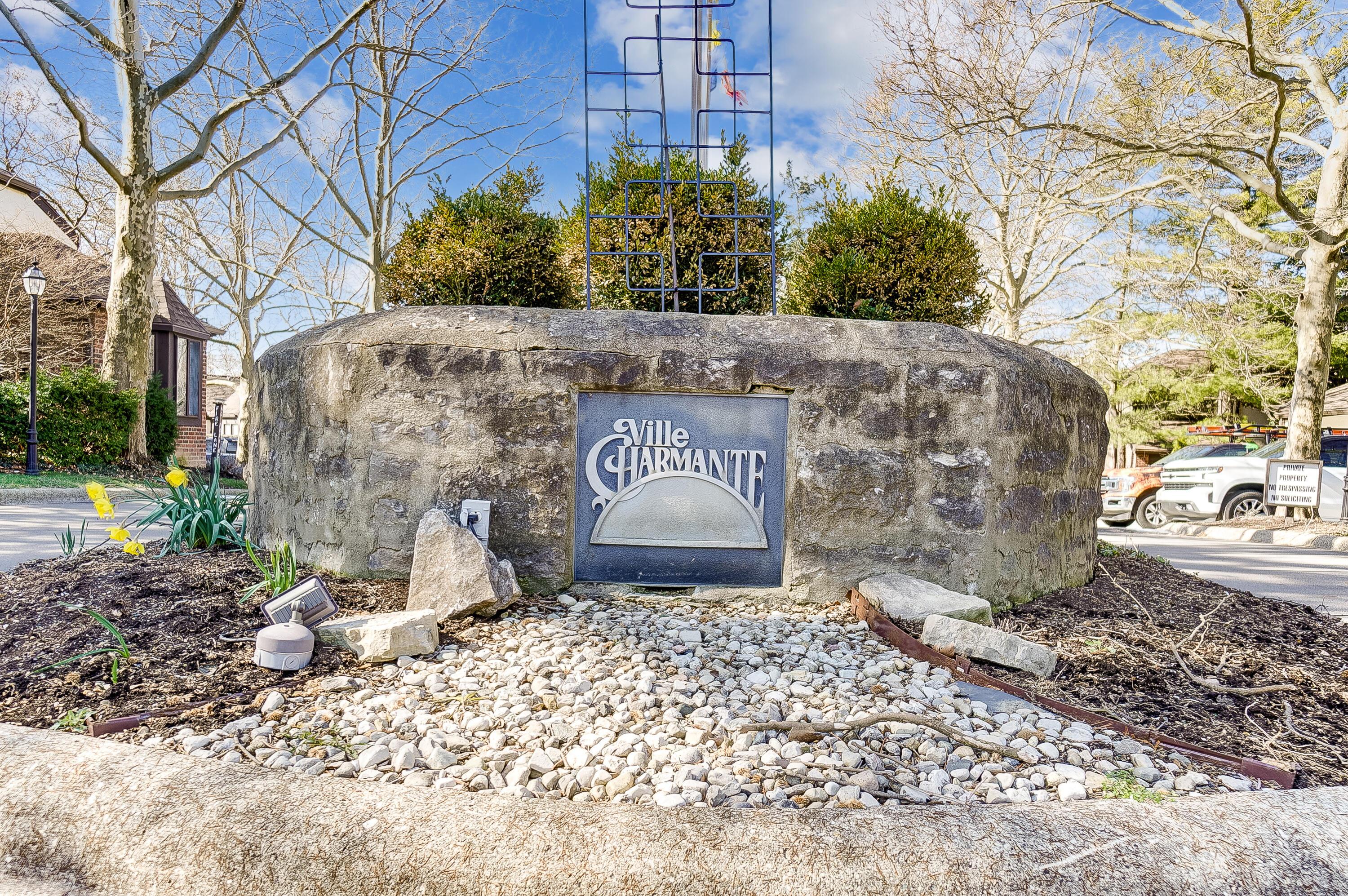 215 Saint Pierre Street, 6-B