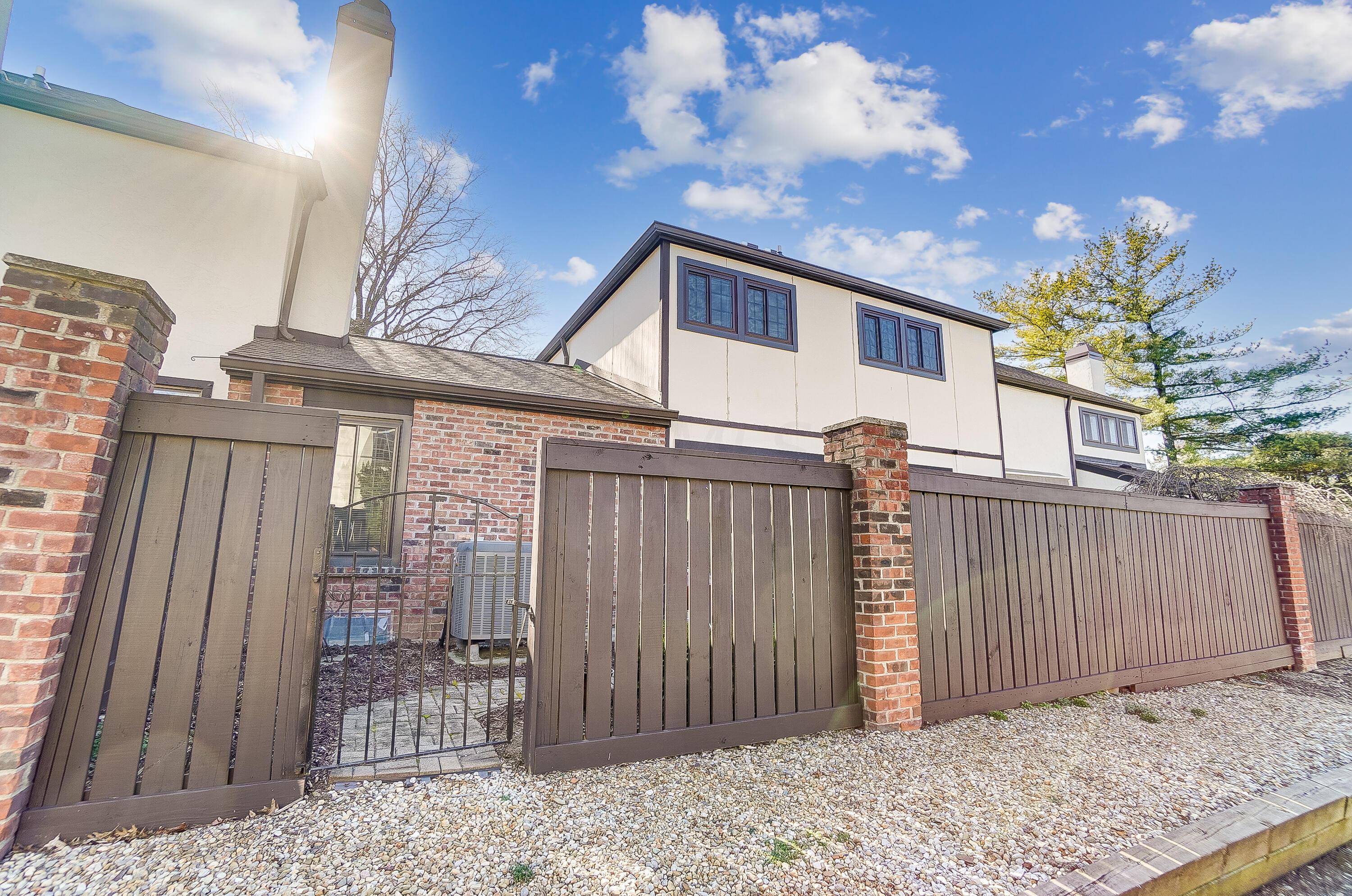 215 Saint Pierre Street, 6-B