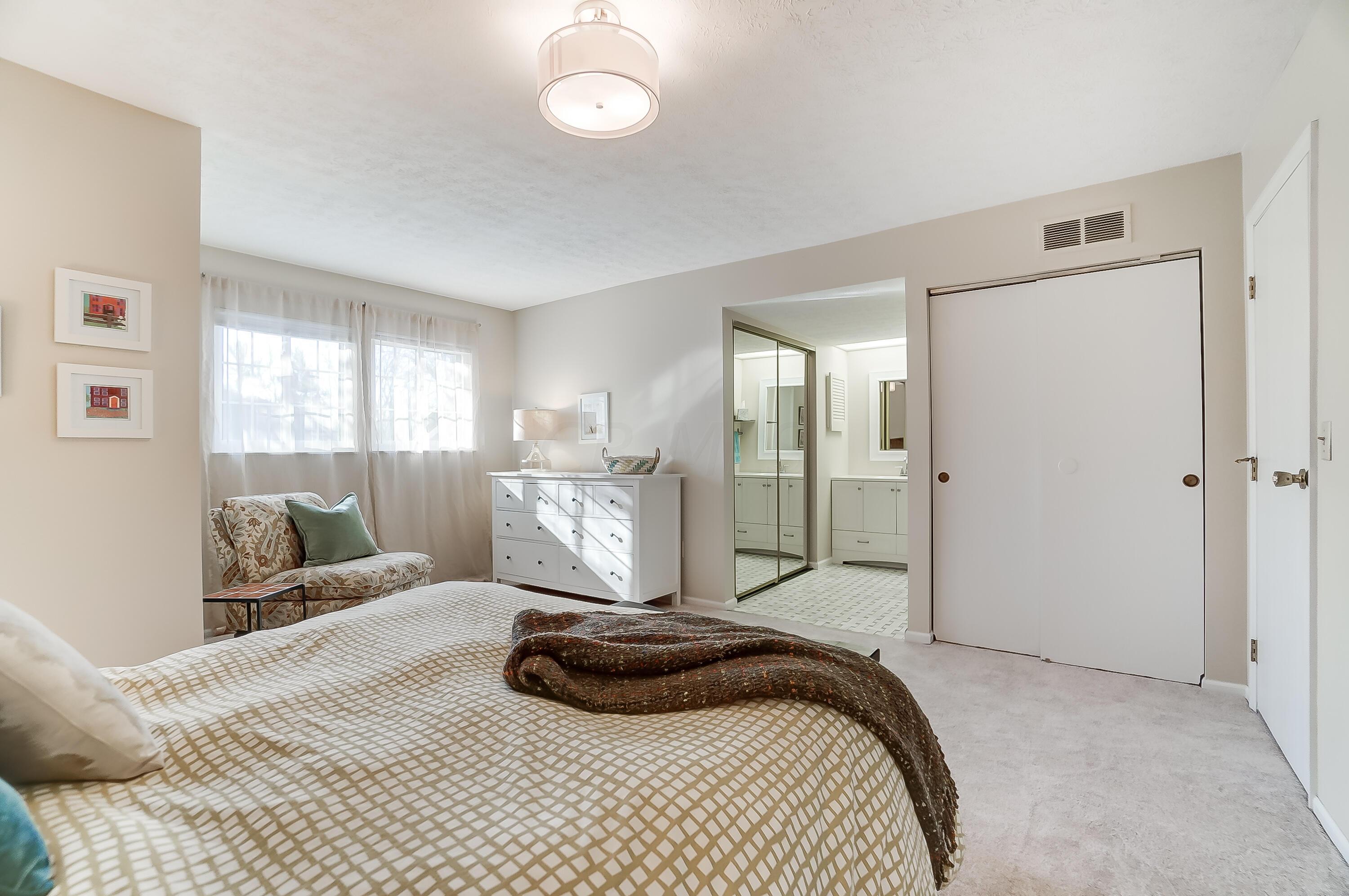 215 Saint Pierre Street, 6-B