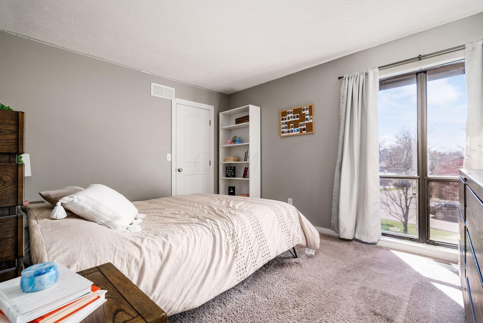 5060 Grasshopper Lane