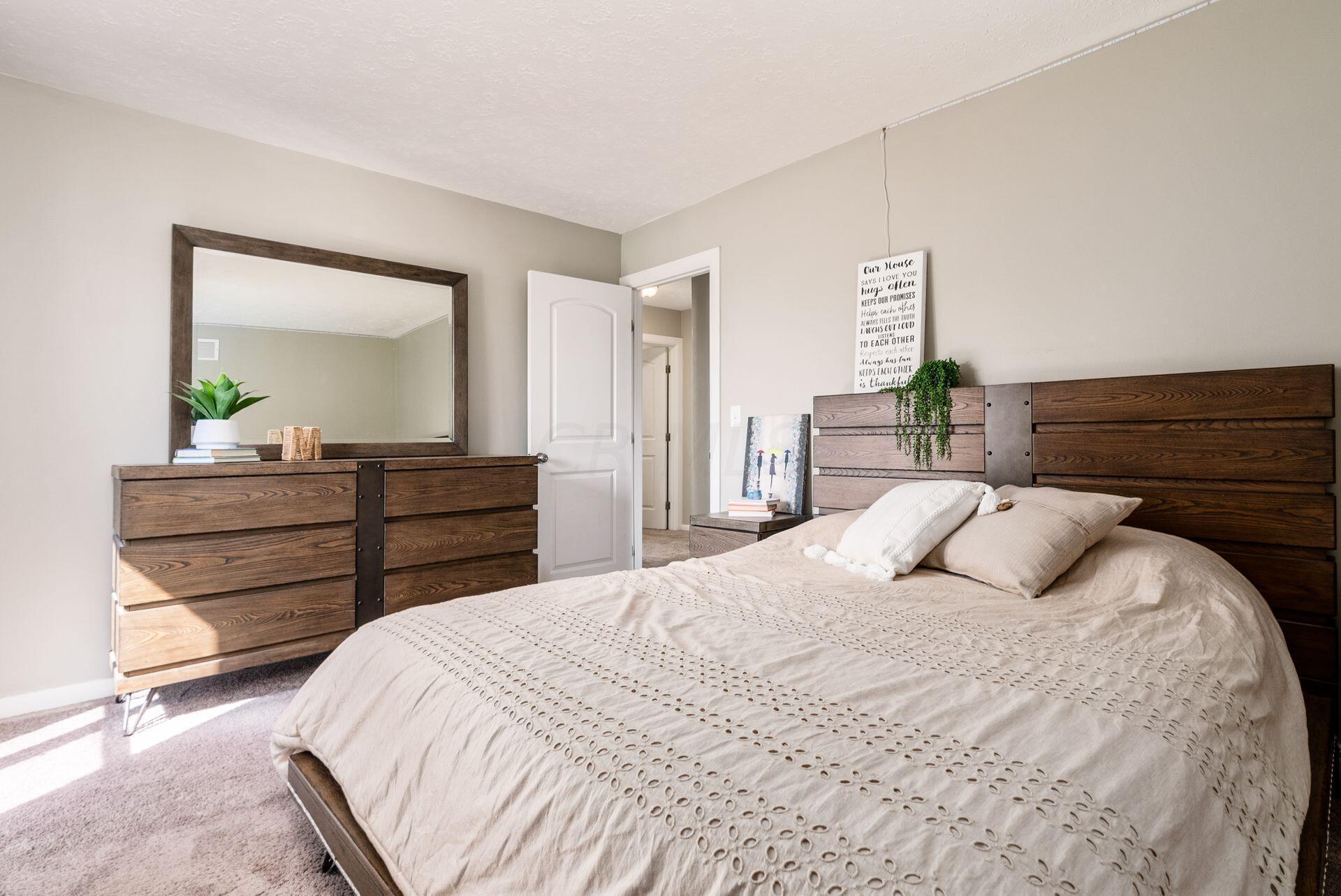 5060 Grasshopper Lane