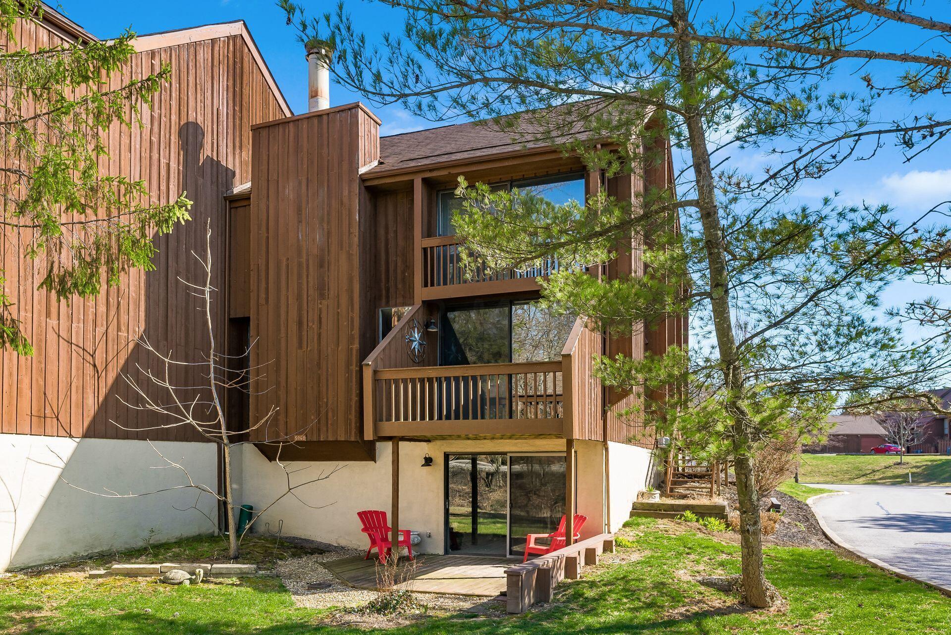 5060 Grasshopper Lane