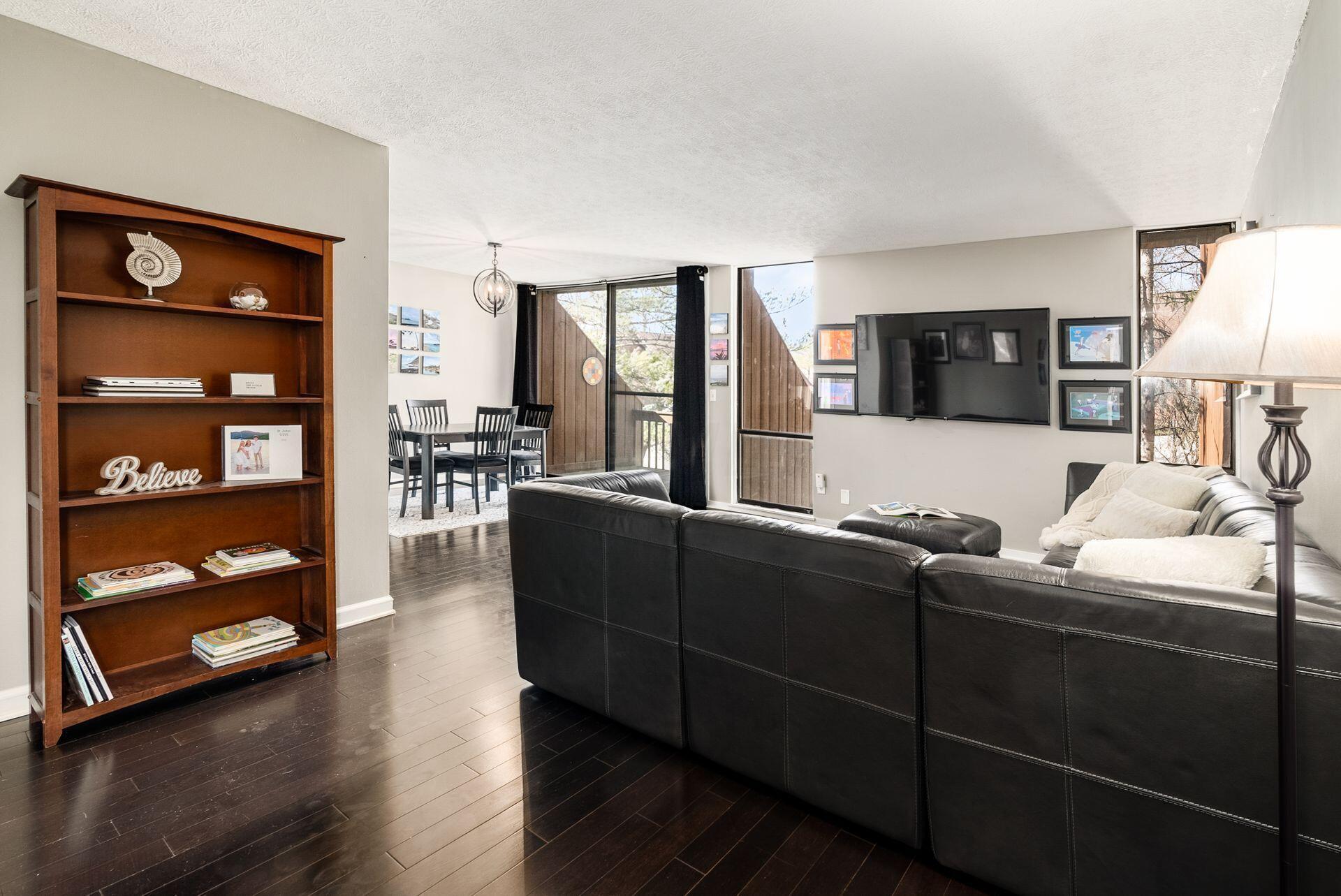 5060 Grasshopper Lane