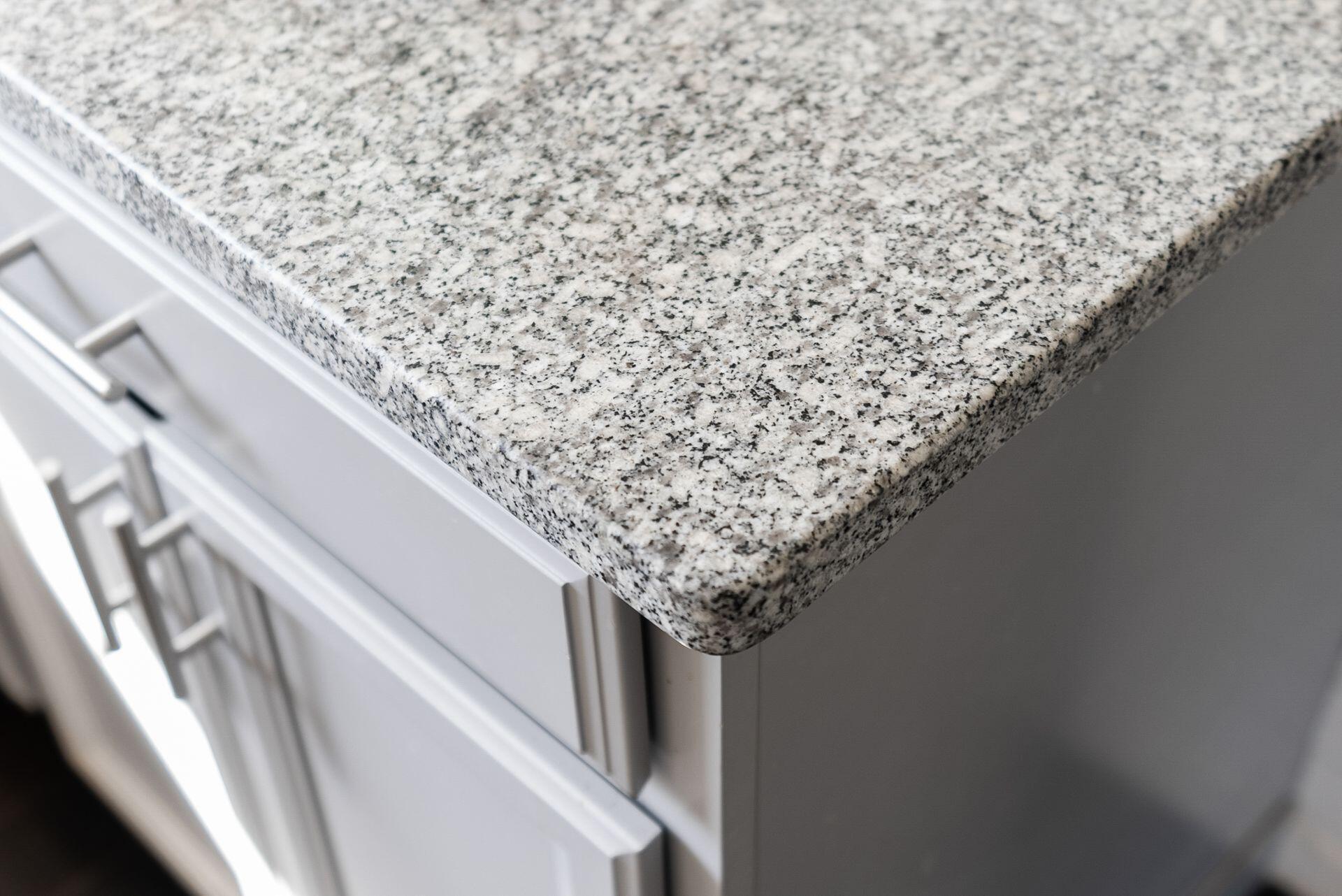 5060 Grasshopper Lane