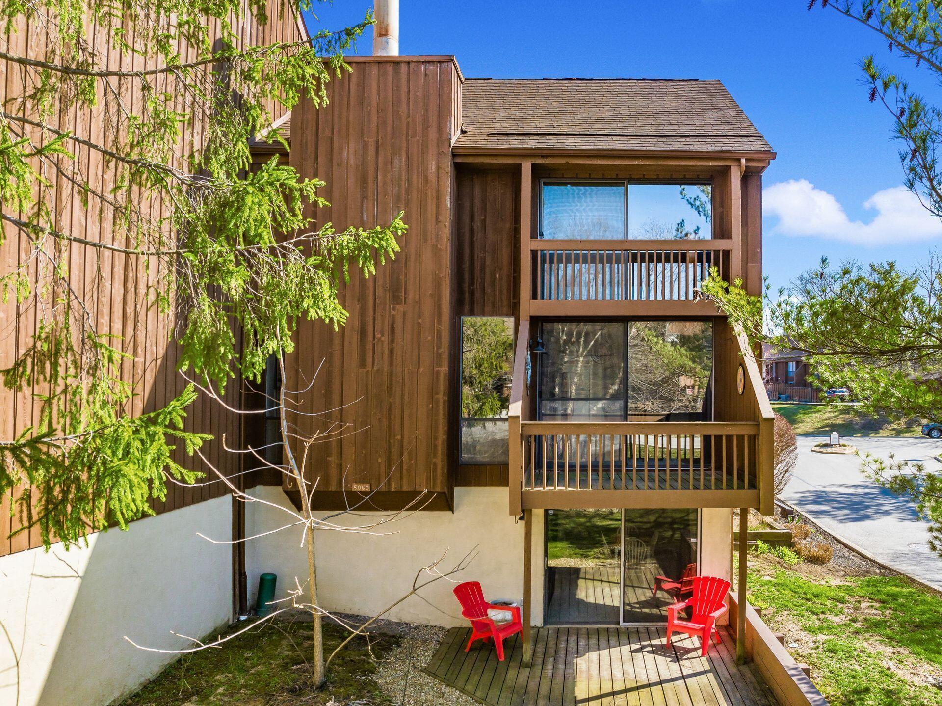 5060 Grasshopper Lane