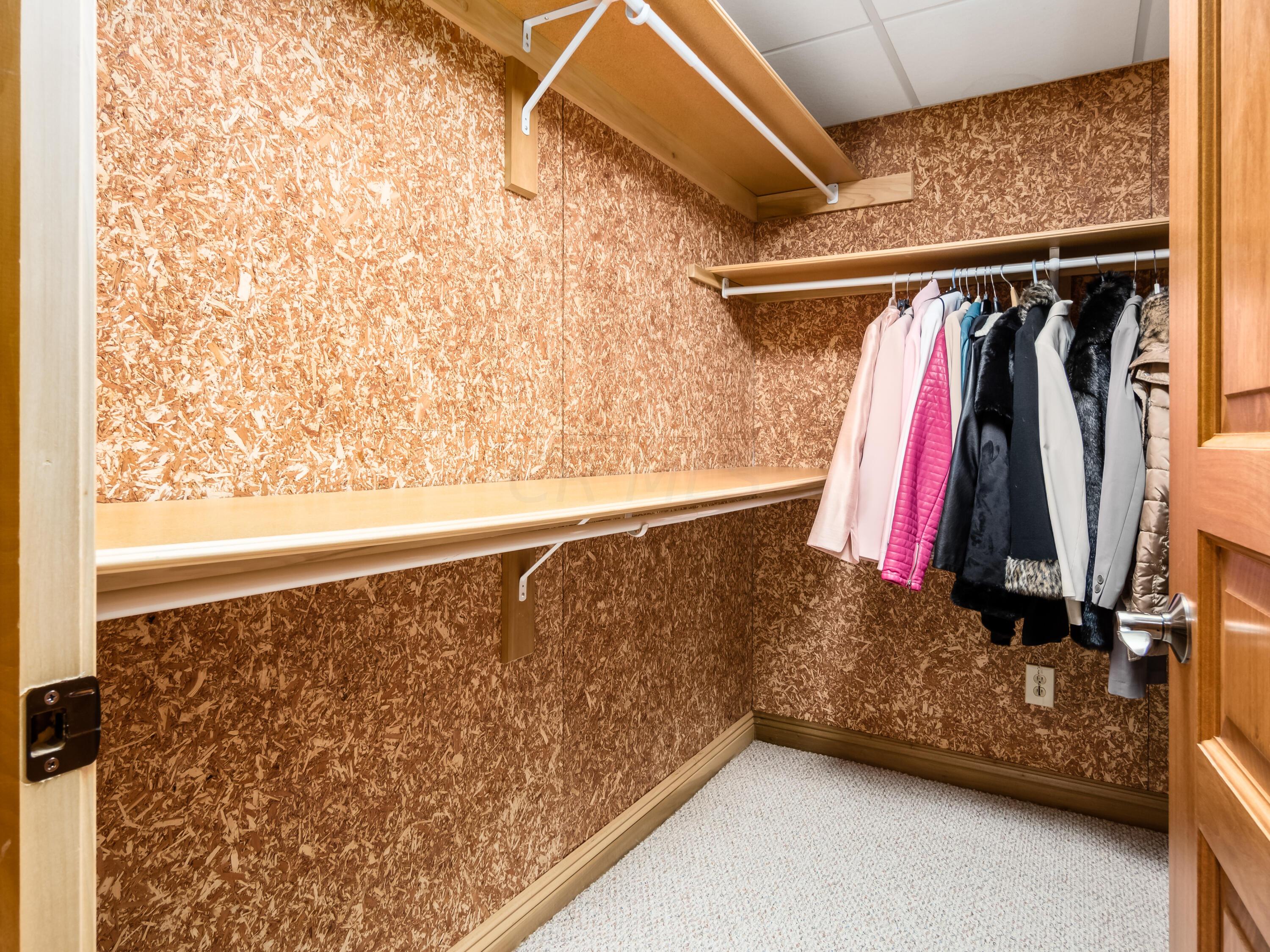 6215 Spring Run Drive