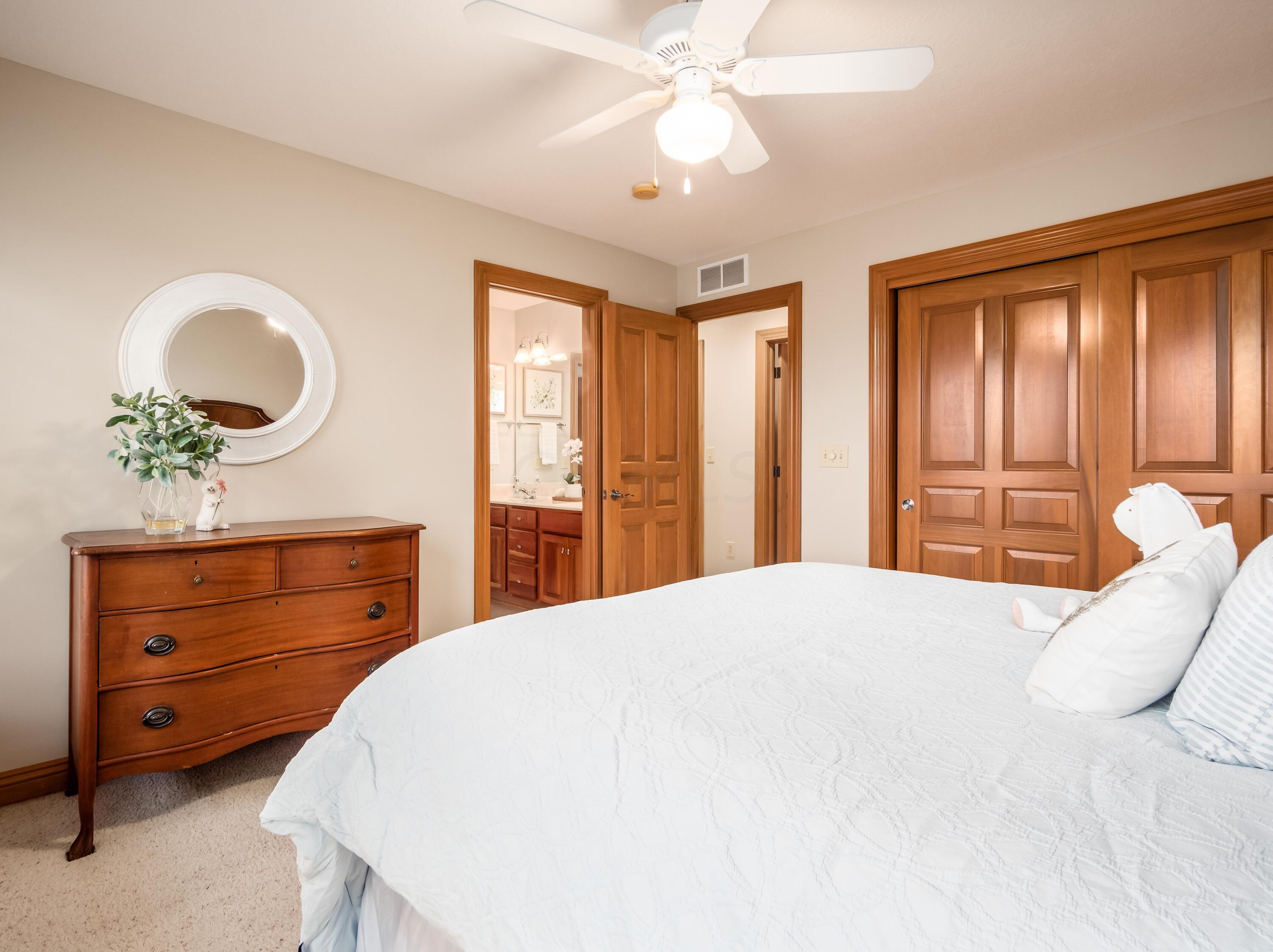 6215 Spring Run Drive