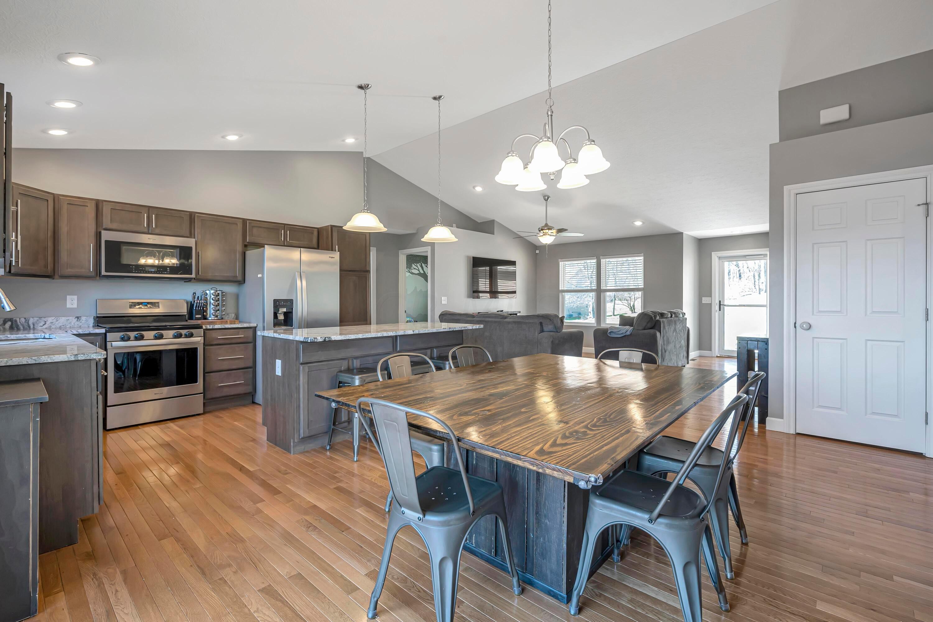 230 Glenridge Circle
