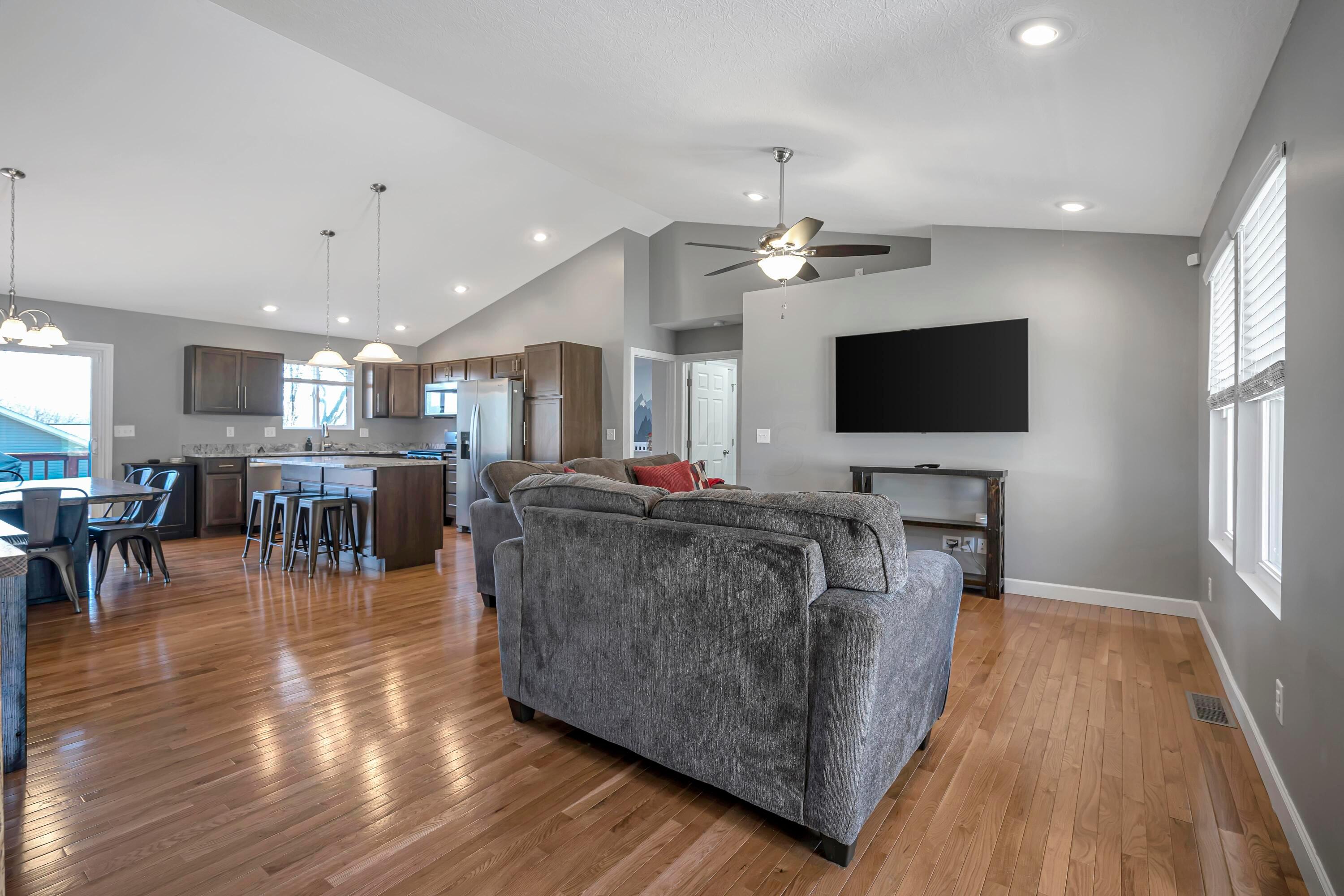 230 Glenridge Circle
