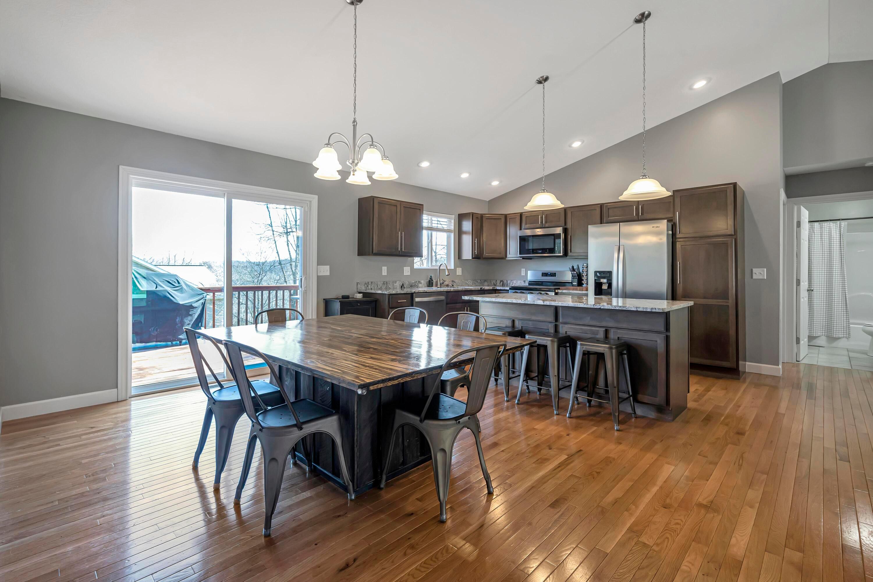 230 Glenridge Circle