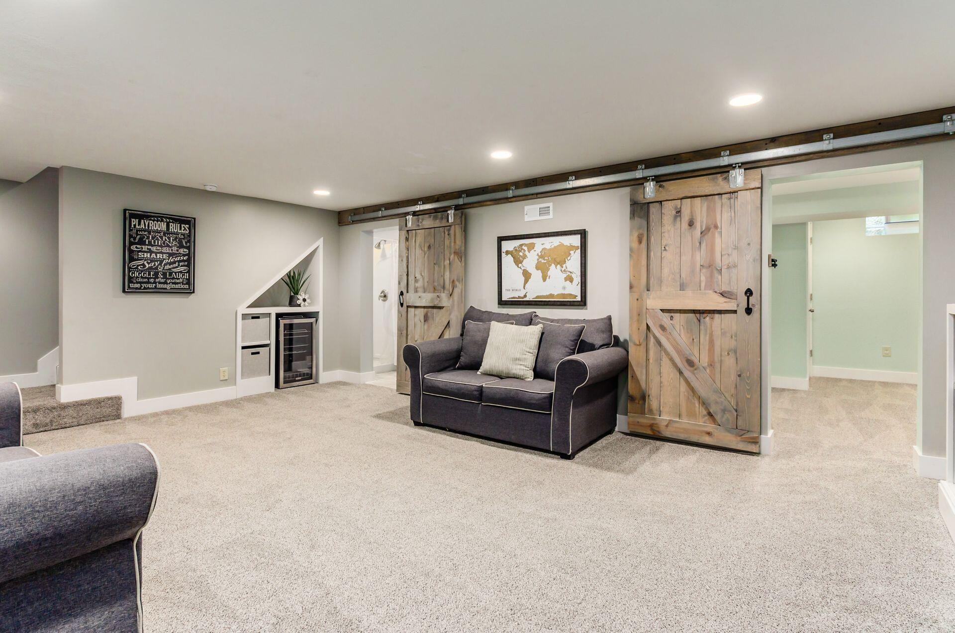 5725 Pleasant Hill Drive
