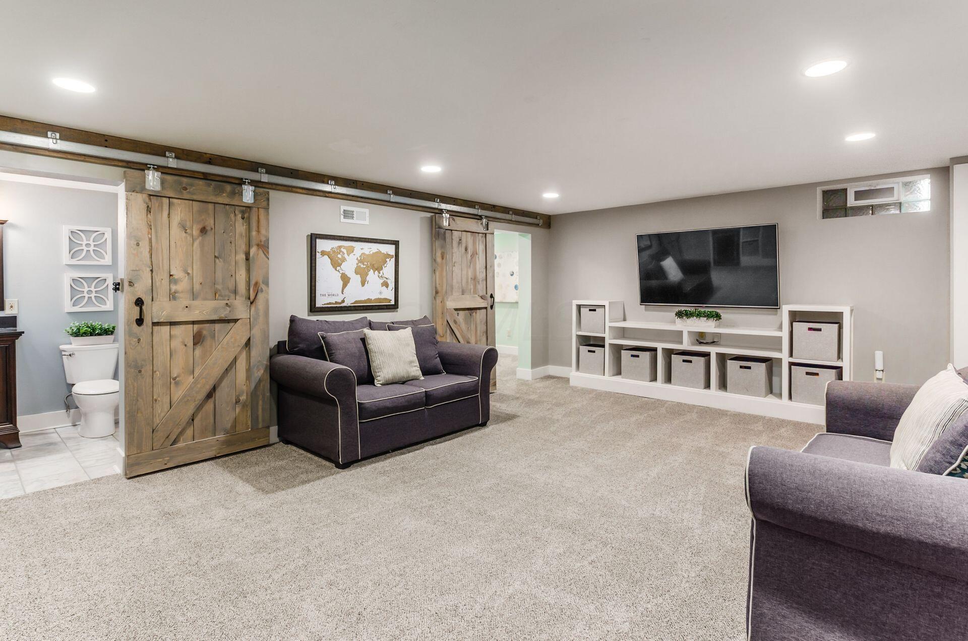 5725 Pleasant Hill Drive