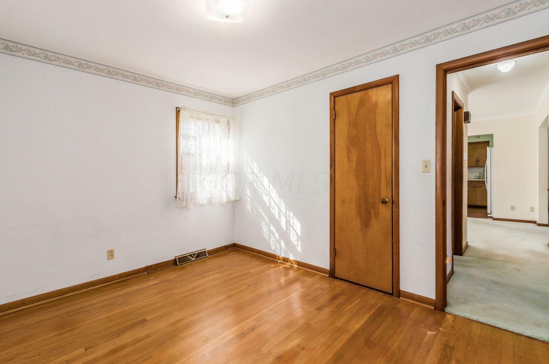 4939 Glen Burn Avenue