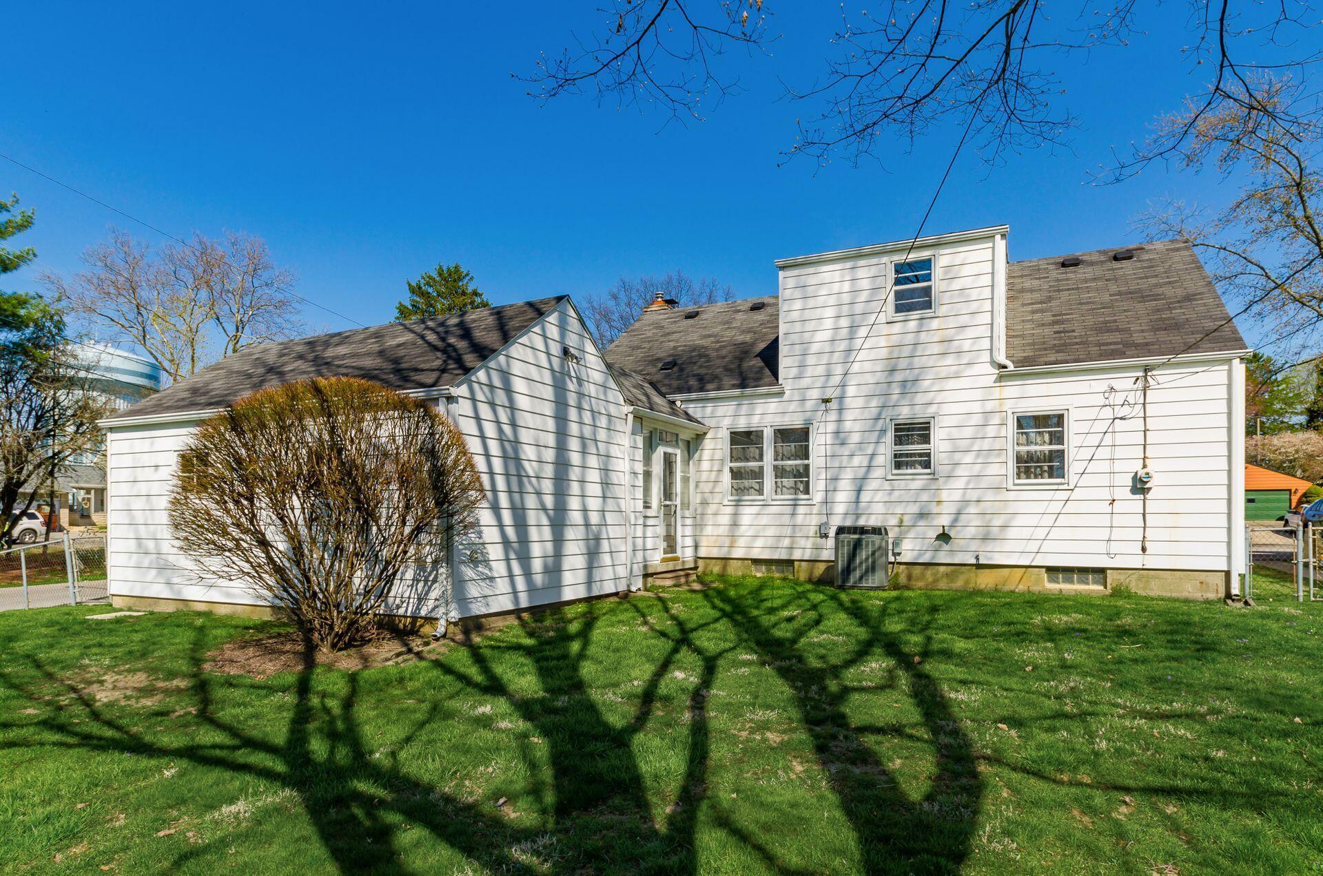 4939 Glen Burn Avenue