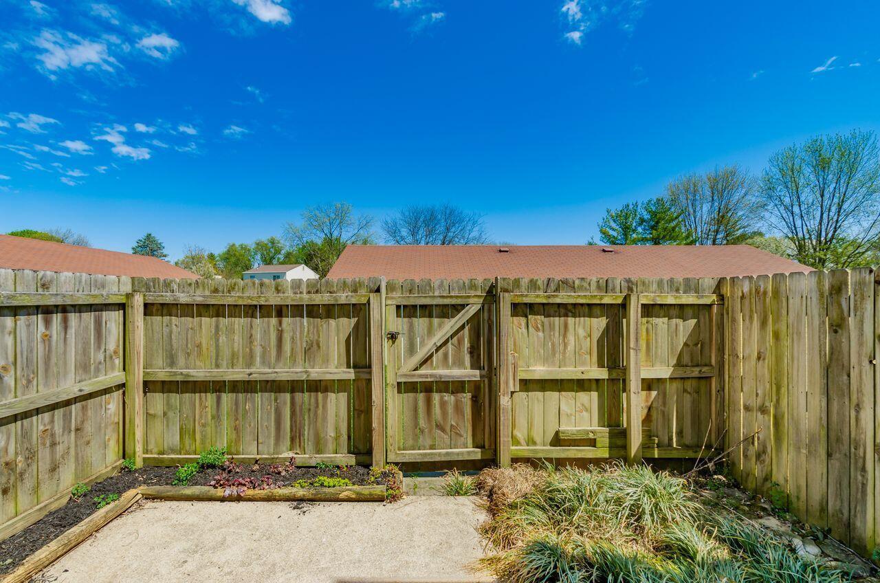 1940 Laramie Drive, 17