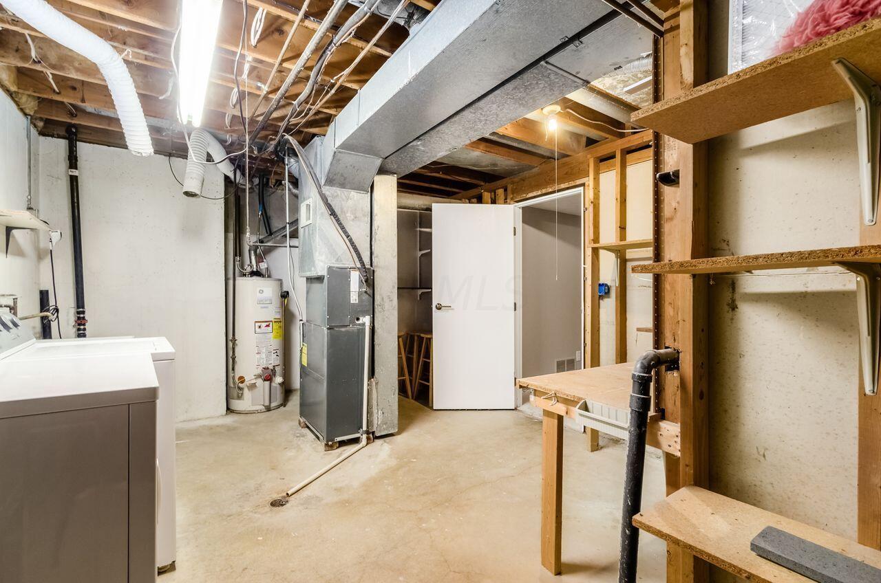 1940 Laramie Drive, 17