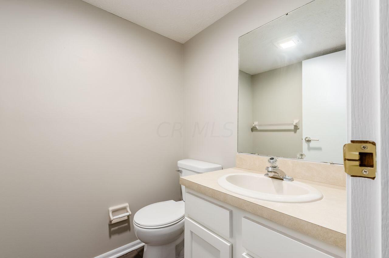 1940 Laramie Drive, 17