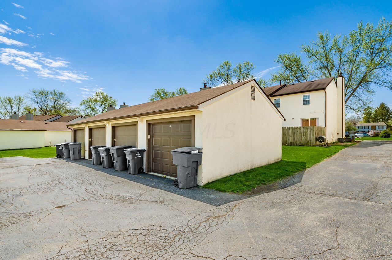 1940 Laramie Drive, 17