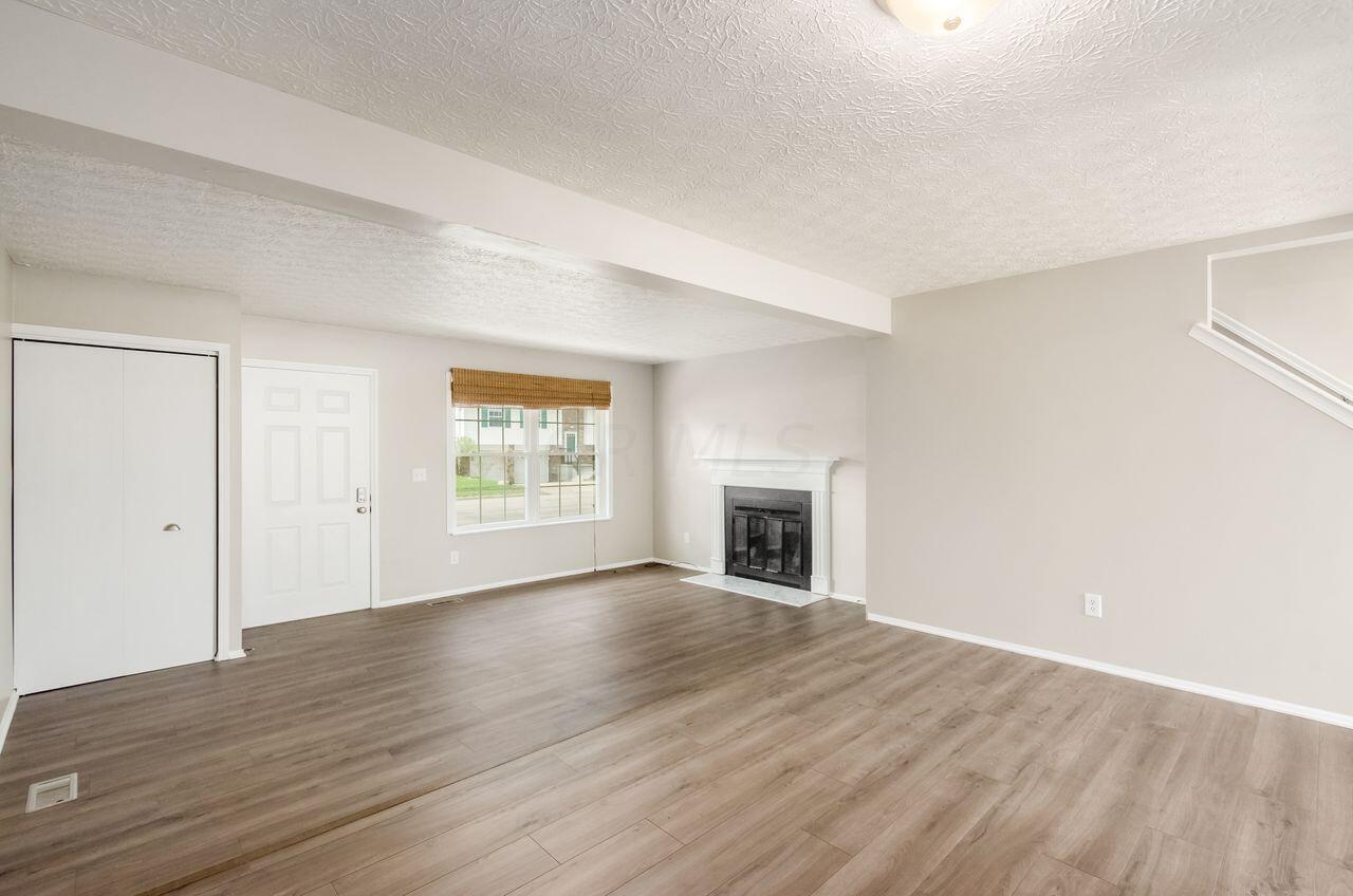 1940 Laramie Drive, 17