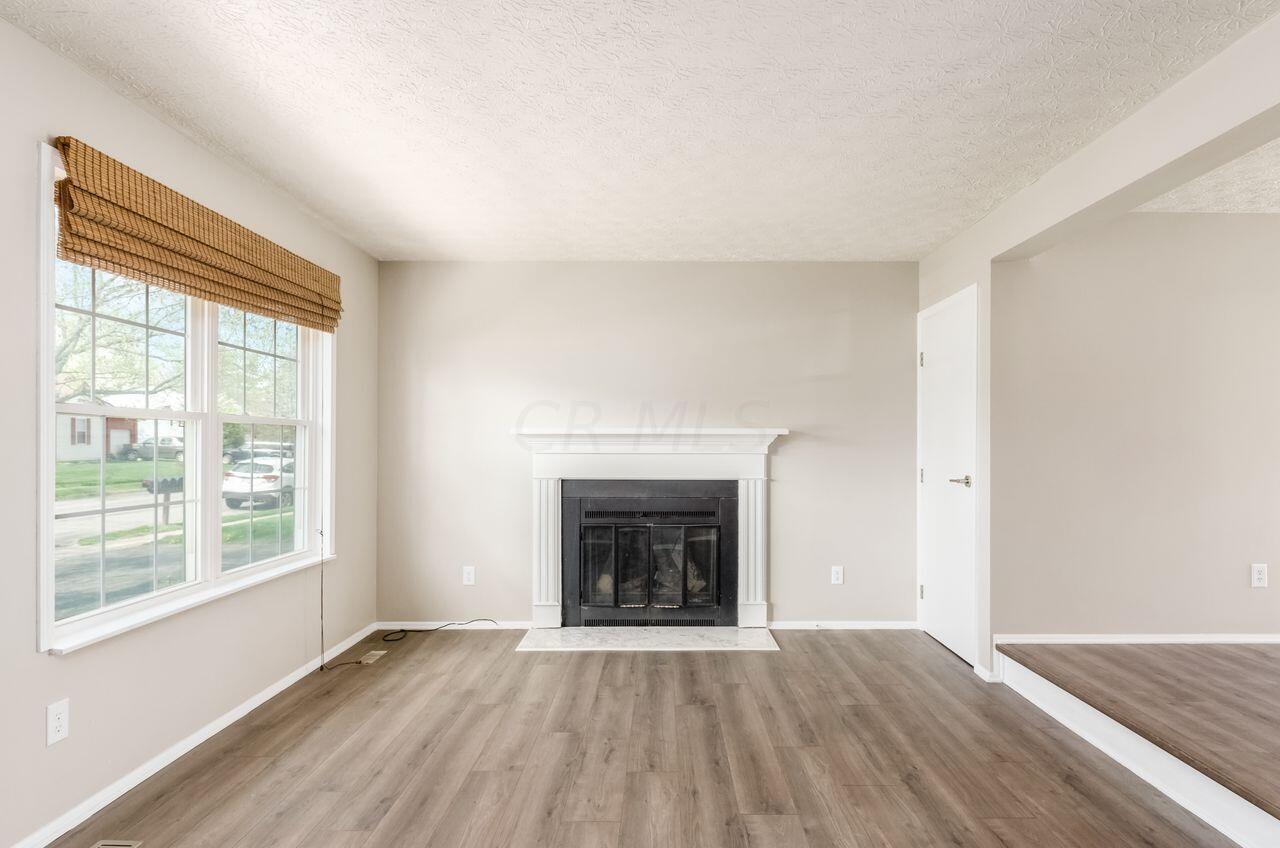 1940 Laramie Drive, 17