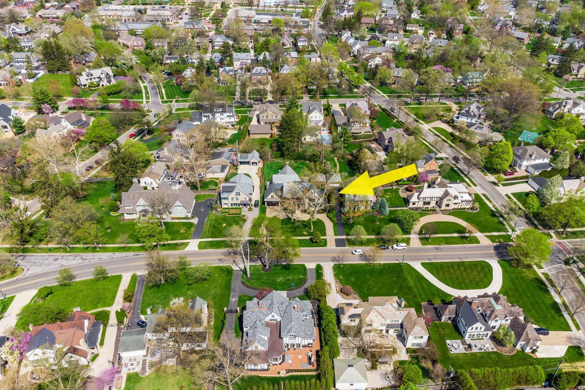 1998 Cambridge Boulevard