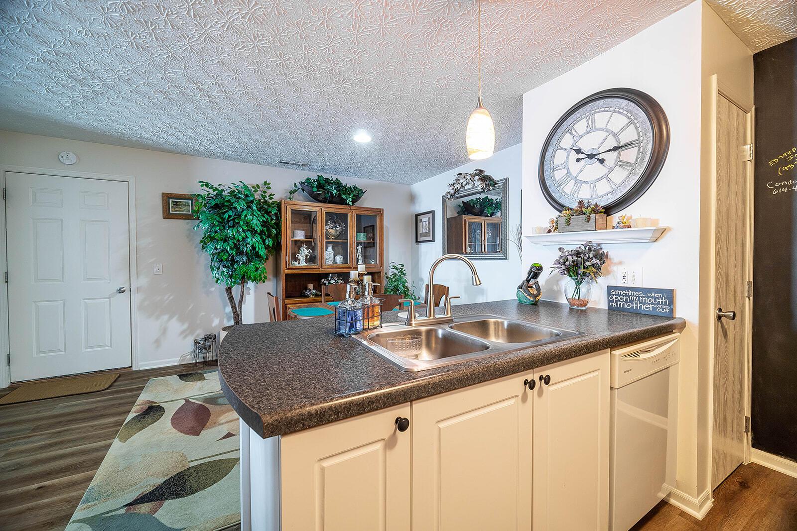 6677 Lagrange Drive, 47E