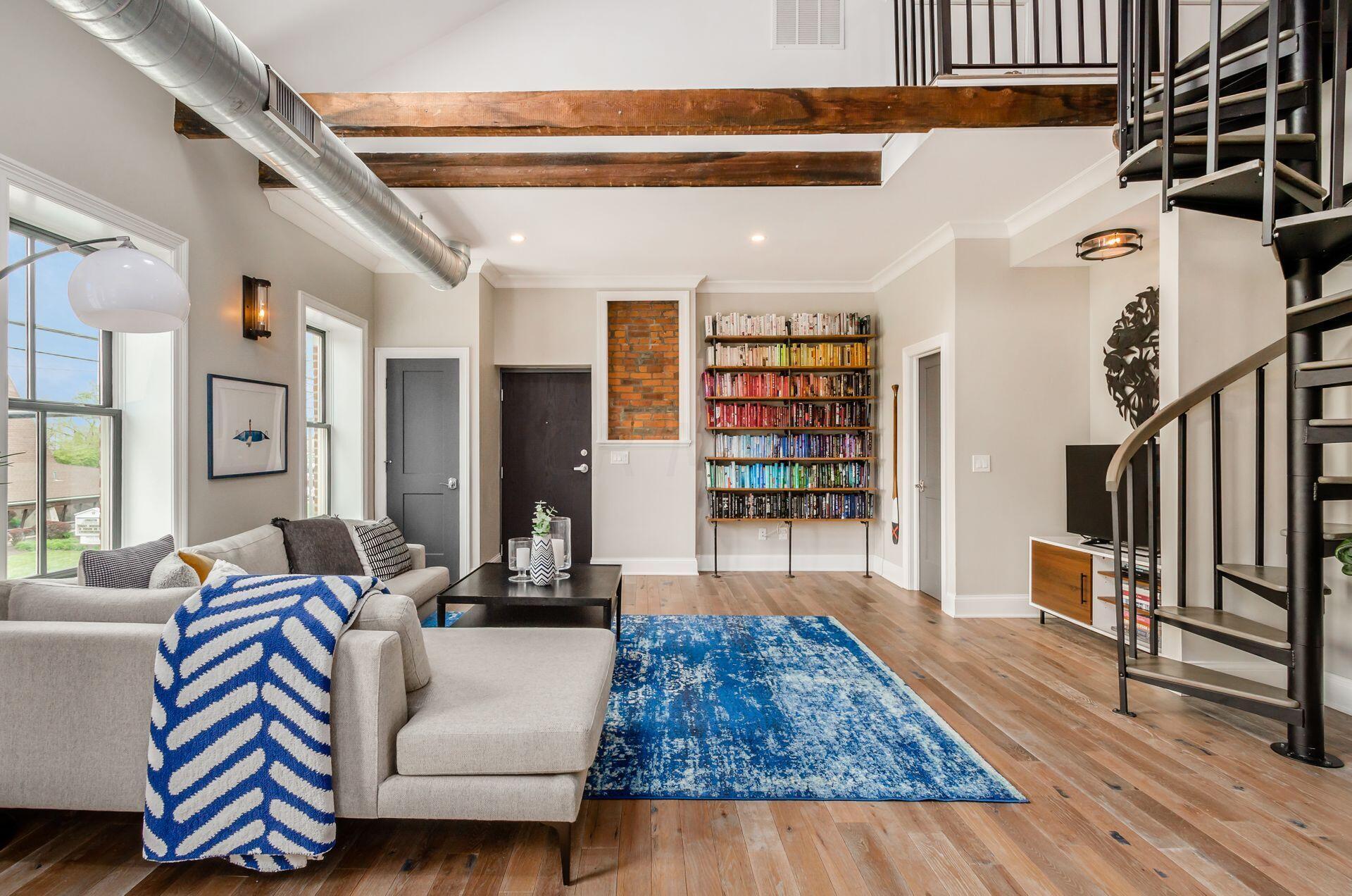 171 E Livingston Avenue, Unit B