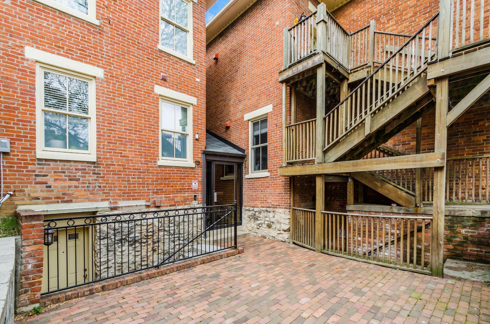 171 E Livingston Avenue, Unit B