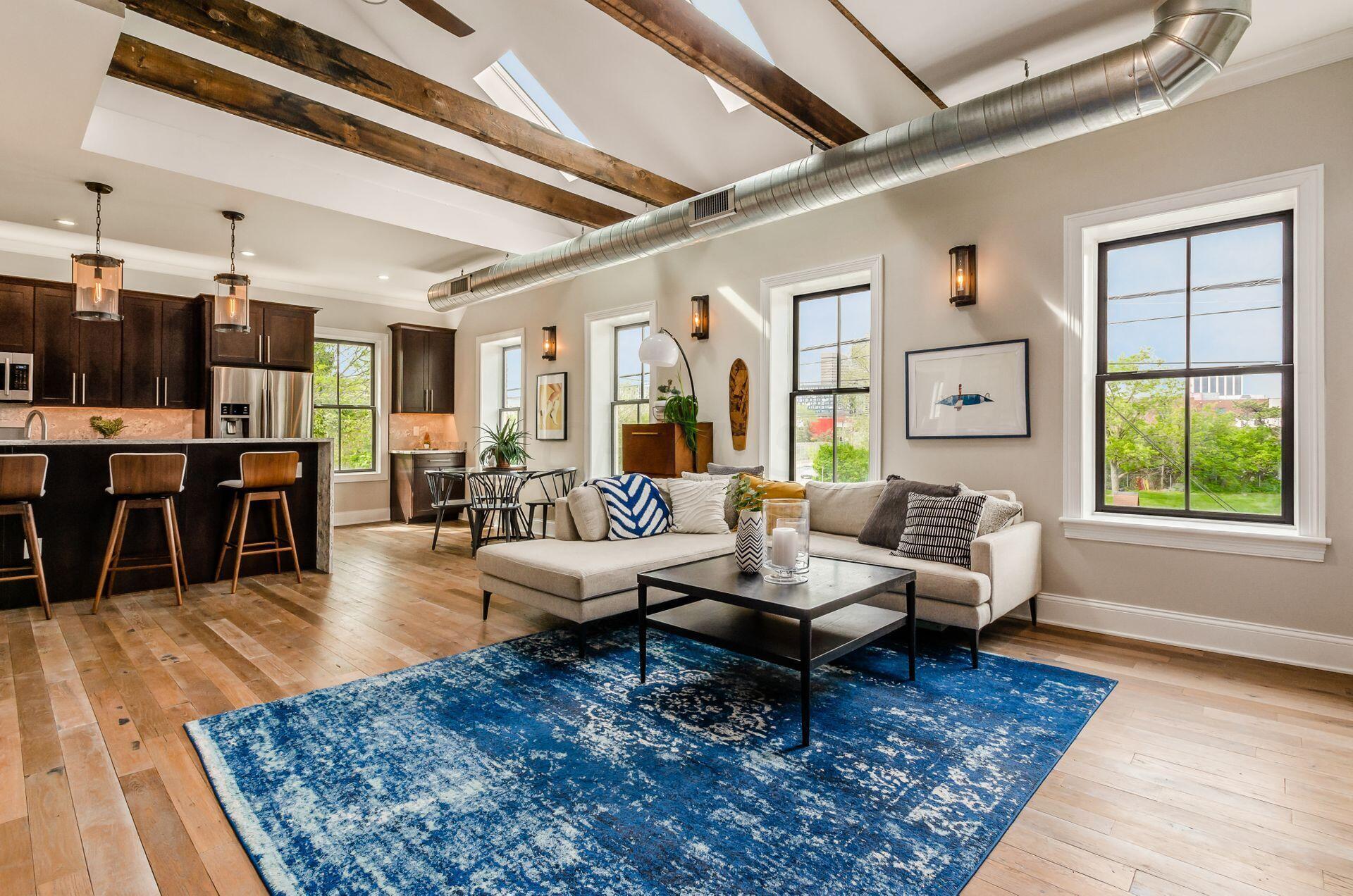171 E Livingston Avenue, Unit B