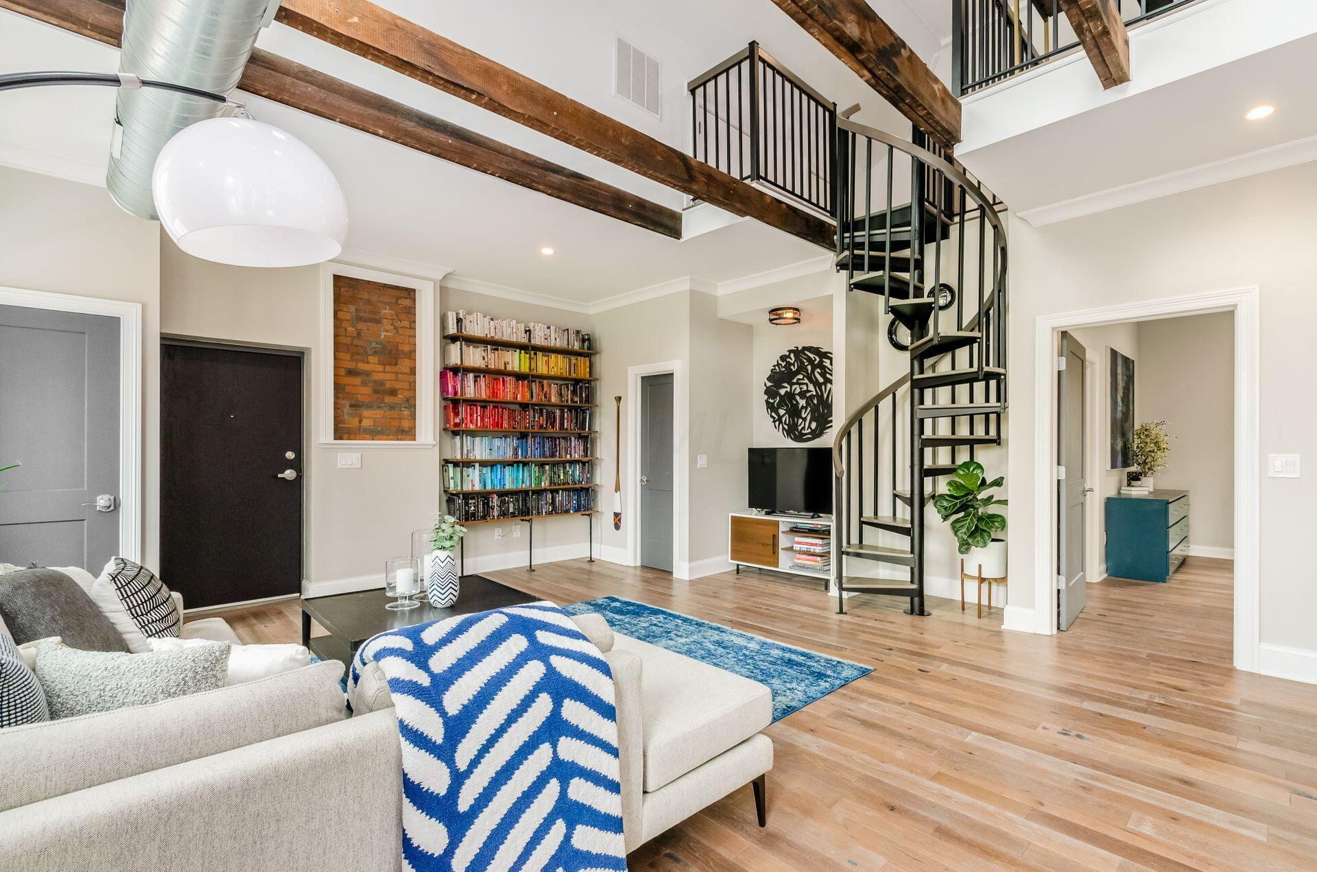 171 E Livingston Avenue, Unit B