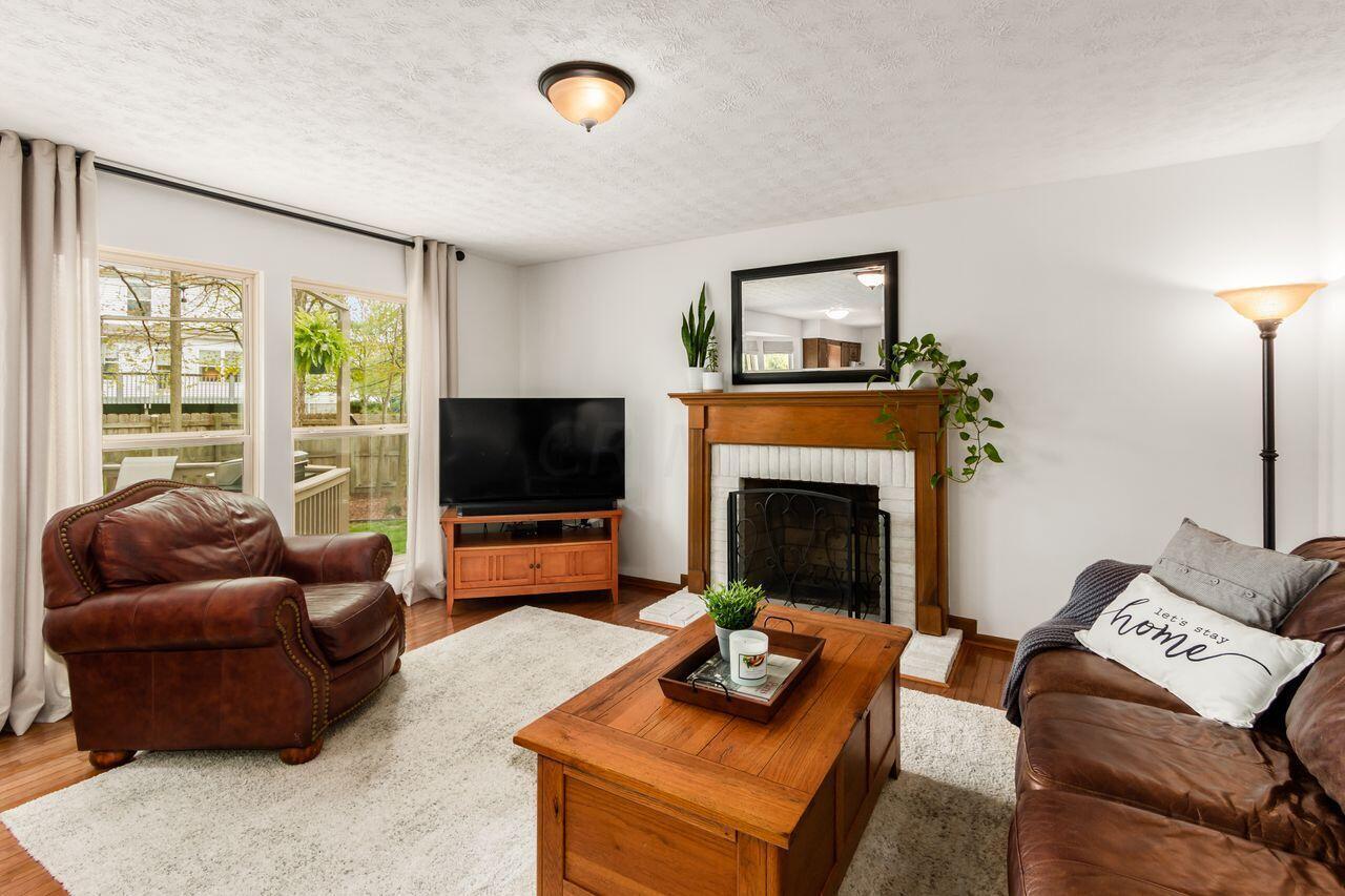 5687 Red Bend Lane