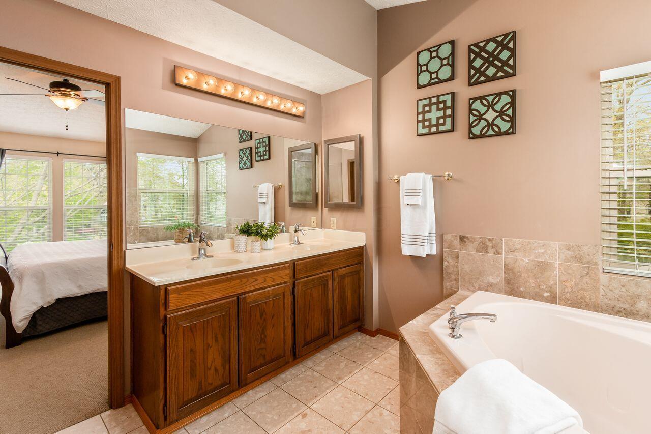 5687 Red Bend Lane