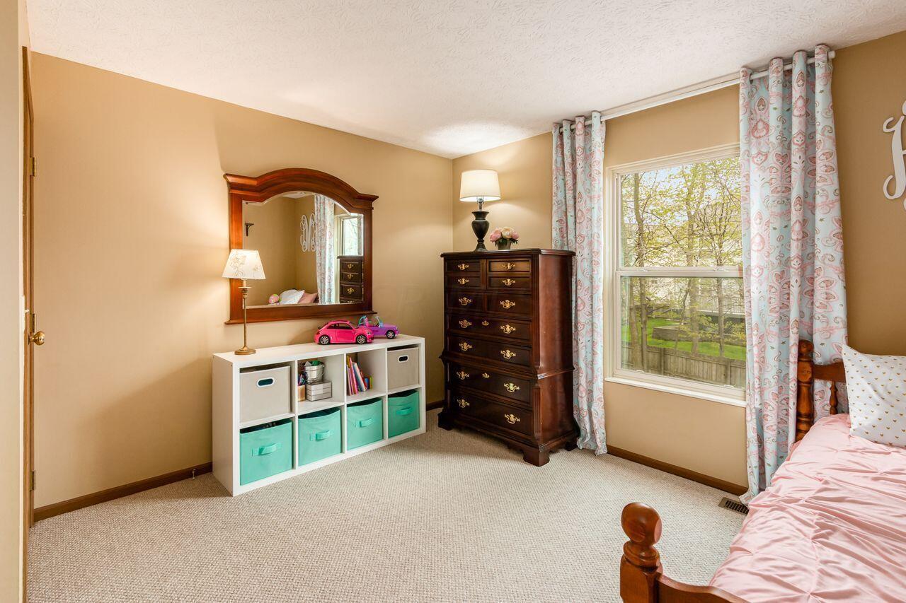 5687 Red Bend Lane