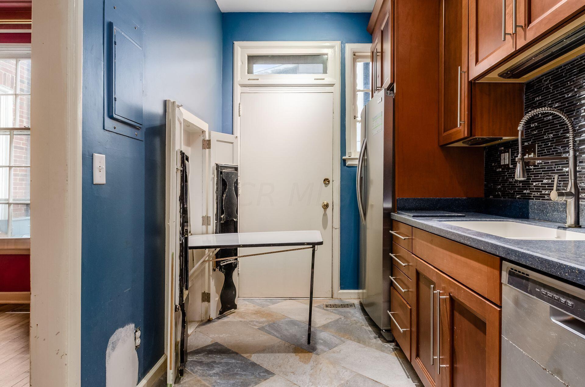 964 Madison Avenue, B