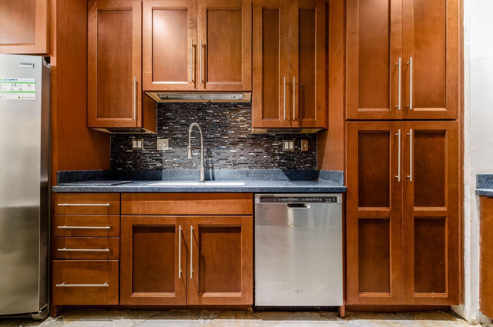 964 Madison Avenue, B