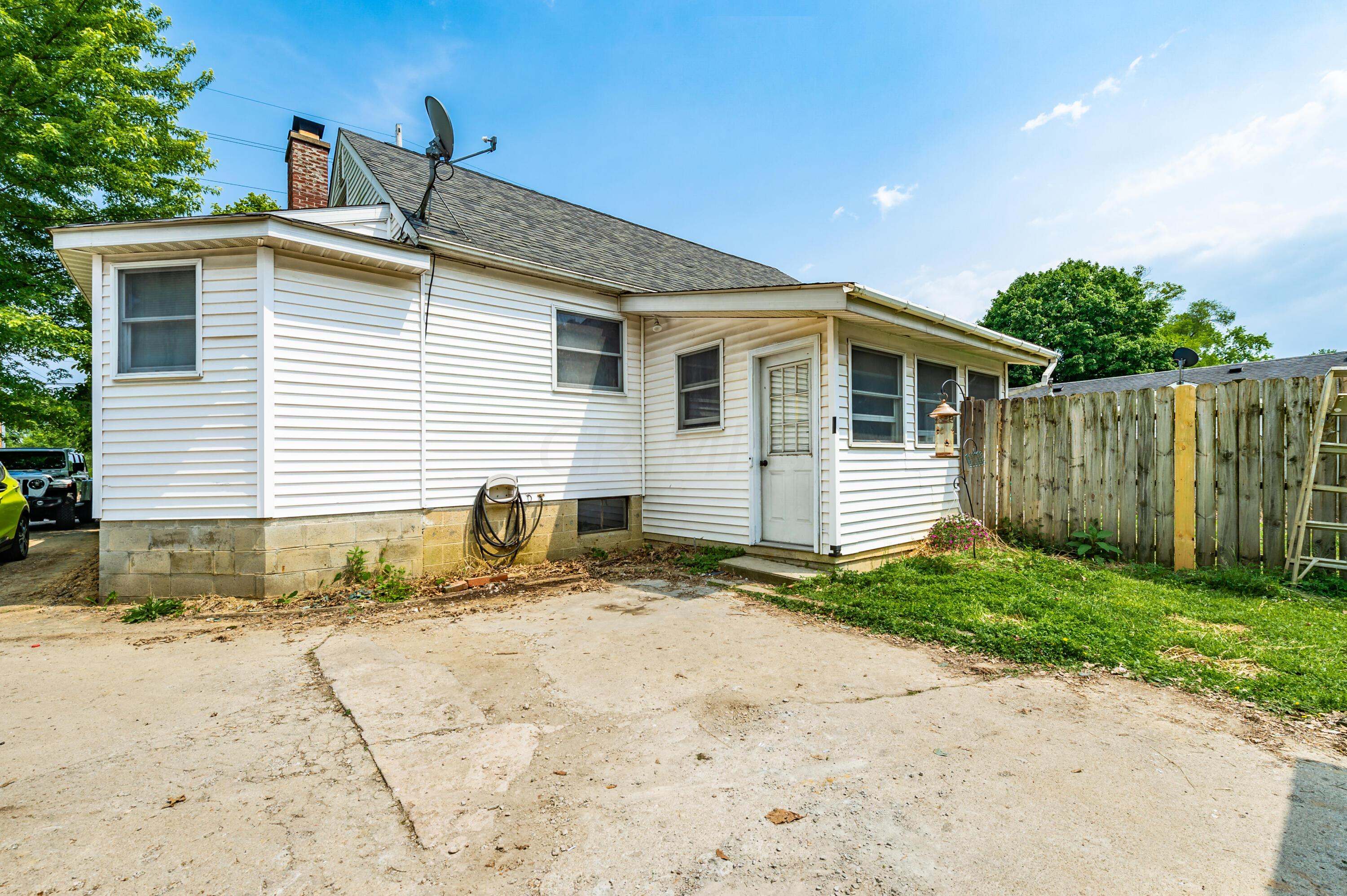 3811 Alum Creek Drive