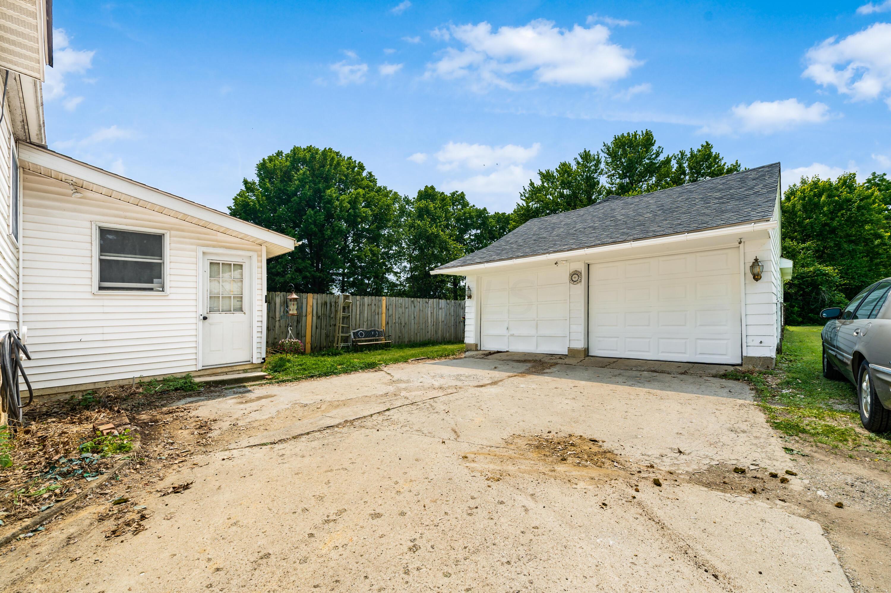 3811 Alum Creek Drive