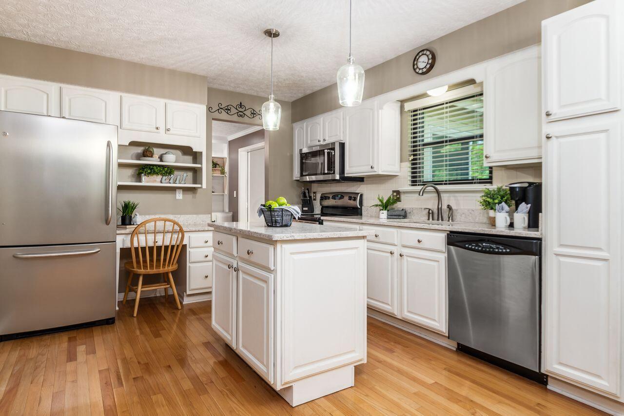 262 Leighway Drive
