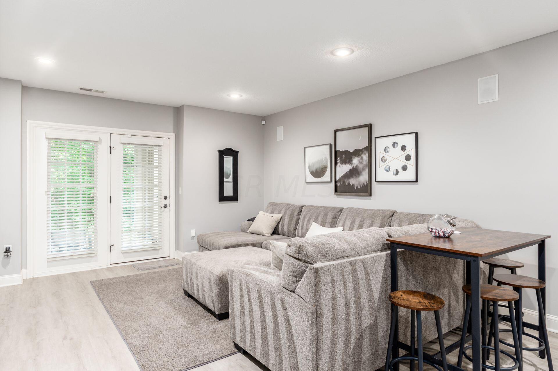 7396 Overland Trail