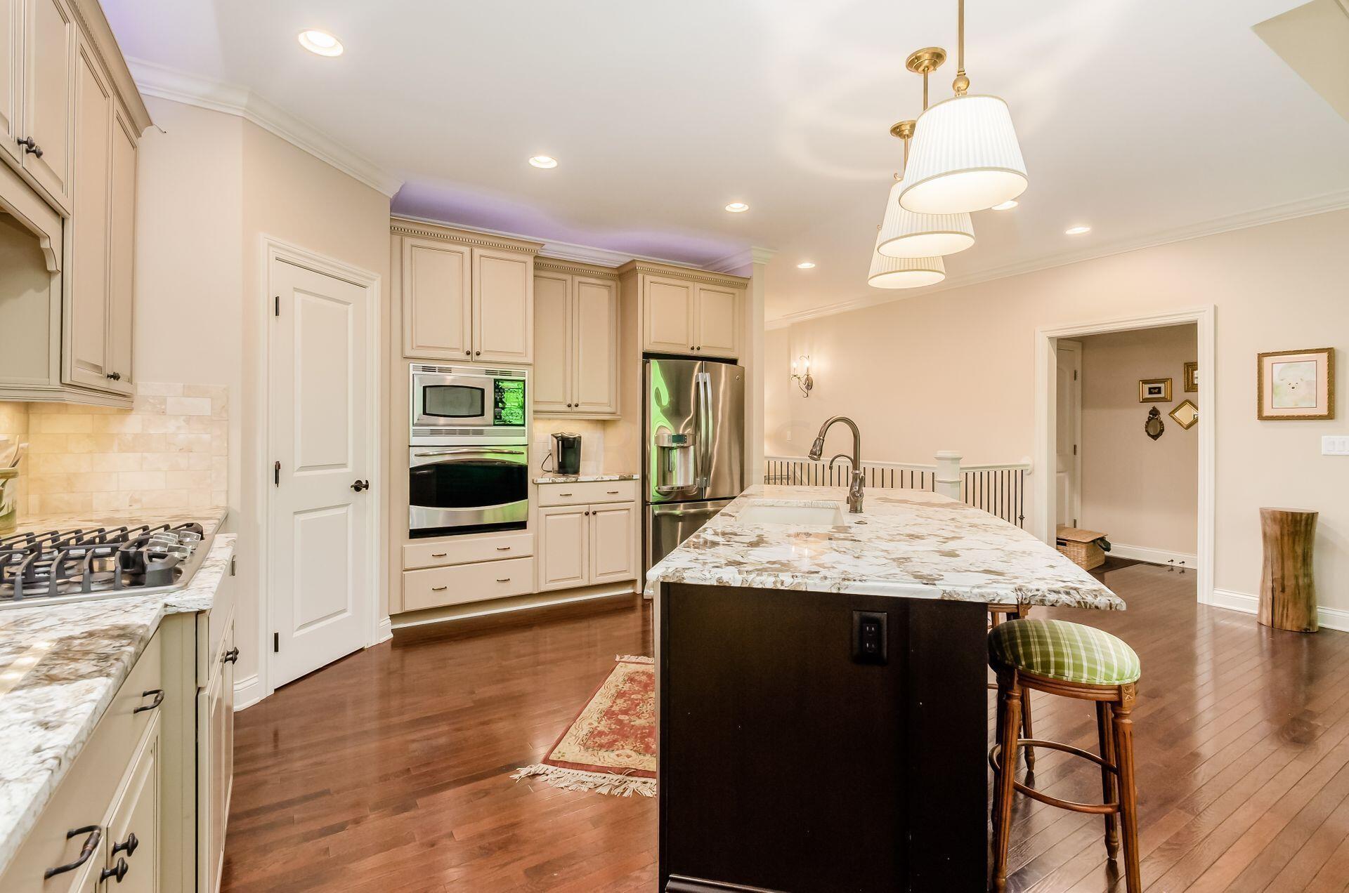393 Ridgemoor Lane