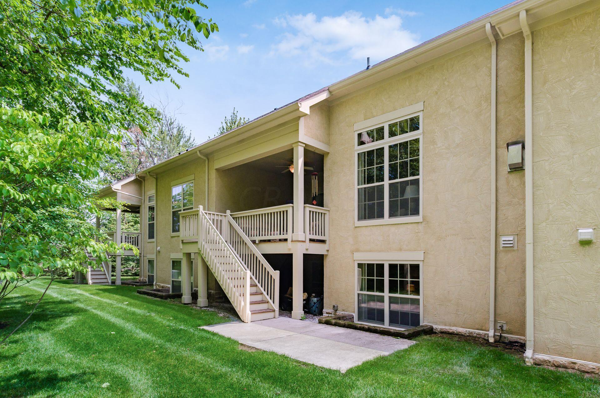 393 Ridgemoor Lane