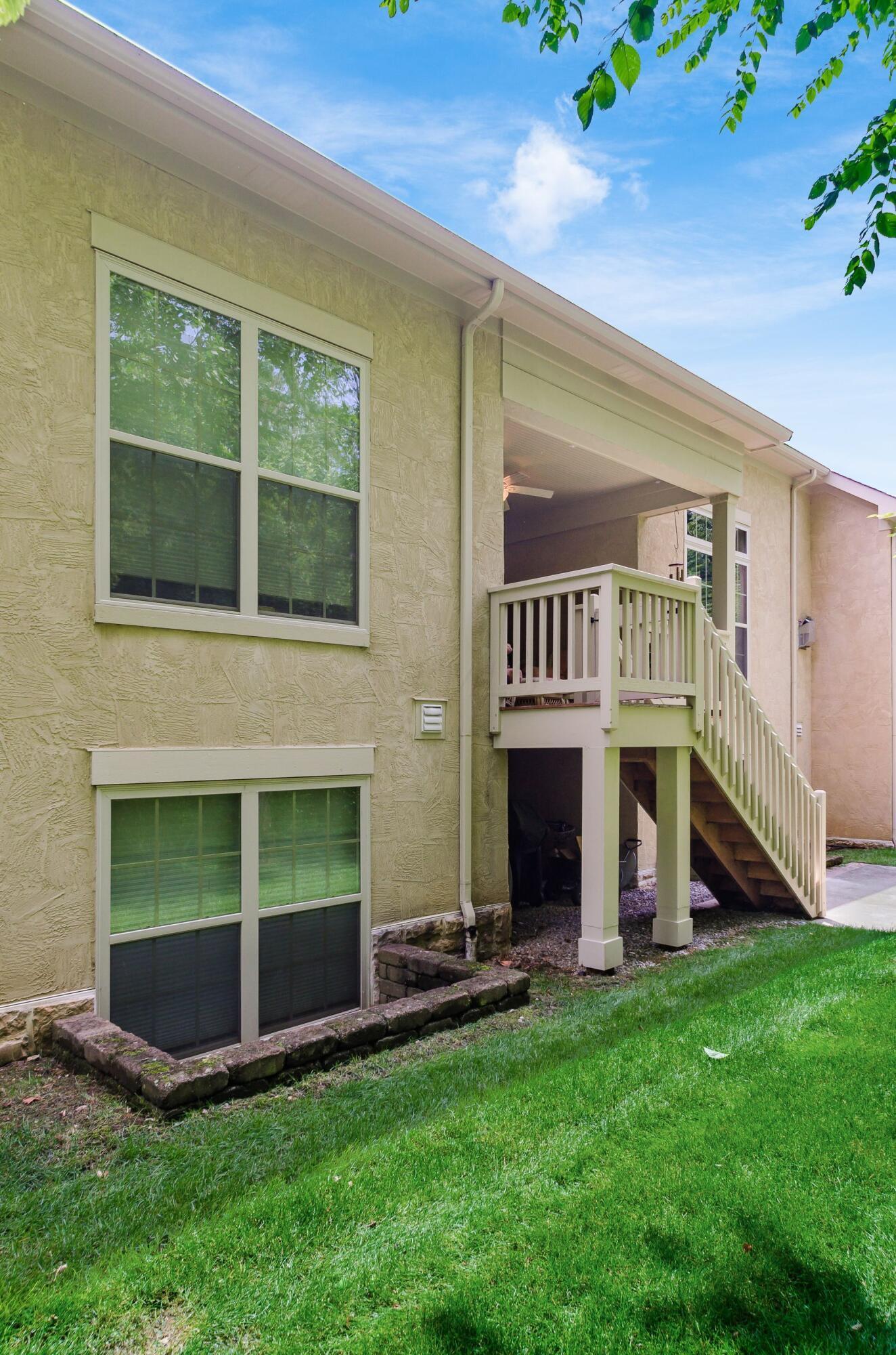 393 Ridgemoor Lane
