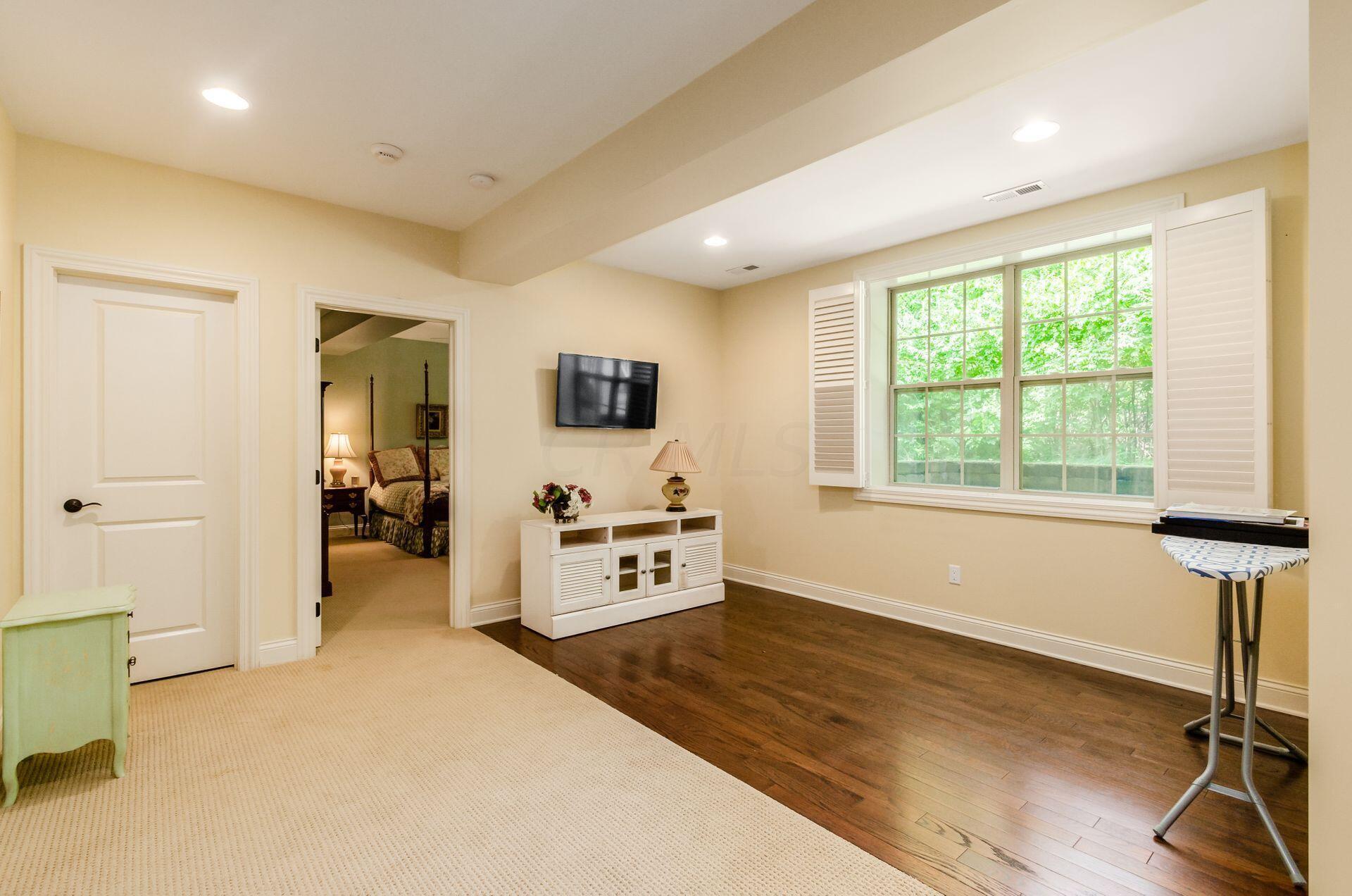 393 Ridgemoor Lane