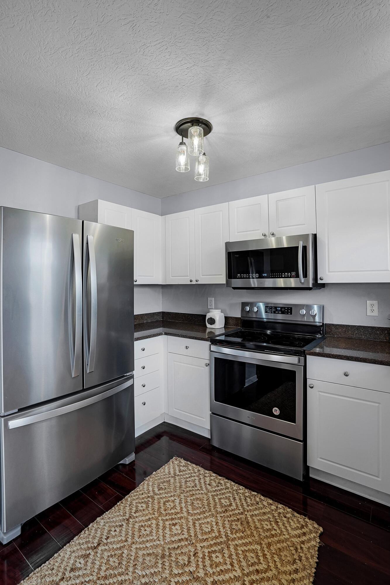 5818 Aristides Way, 10-581