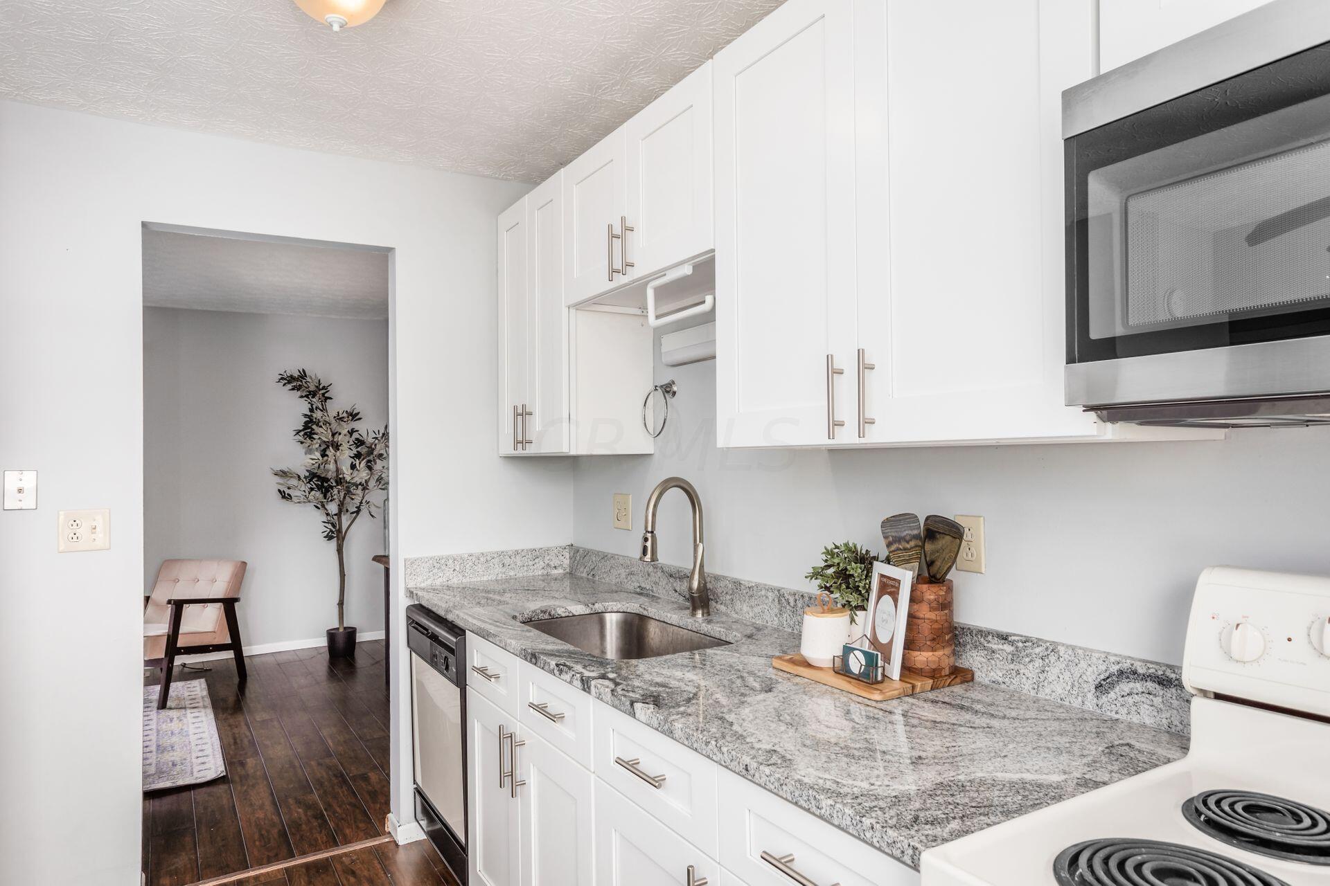 8290 Lariat Court