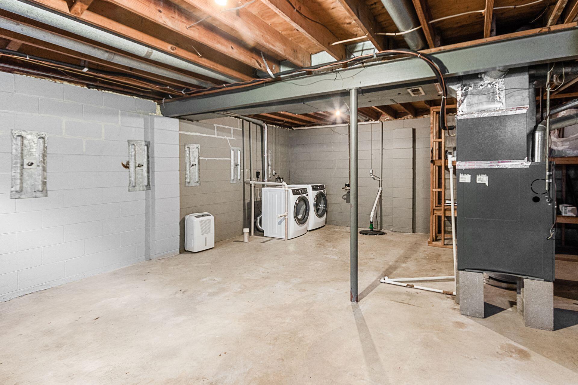 8290 Lariat Court
