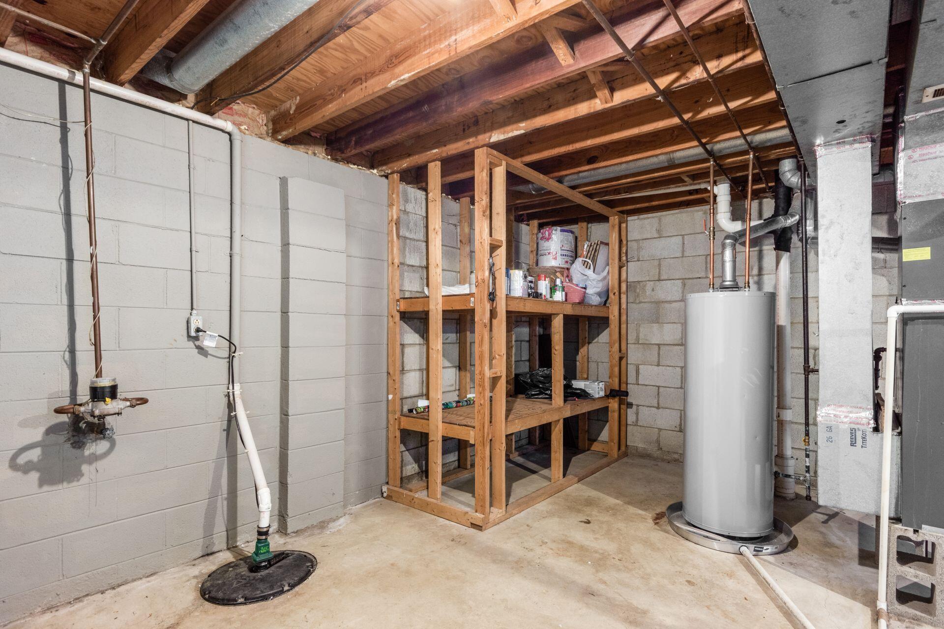 8290 Lariat Court
