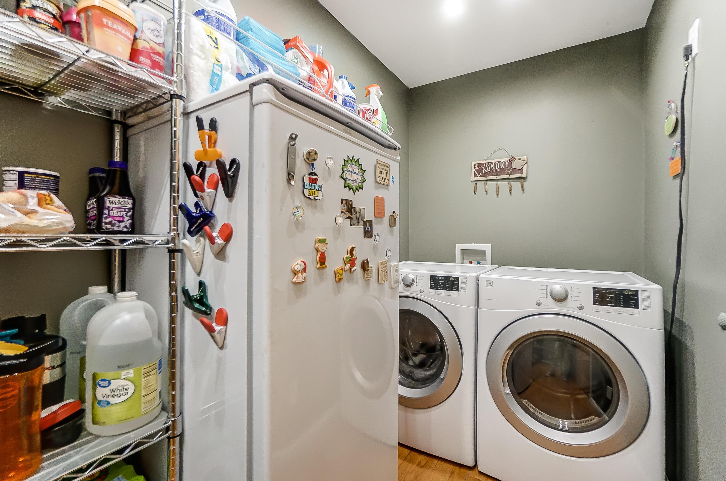 22 Walnut View Court S