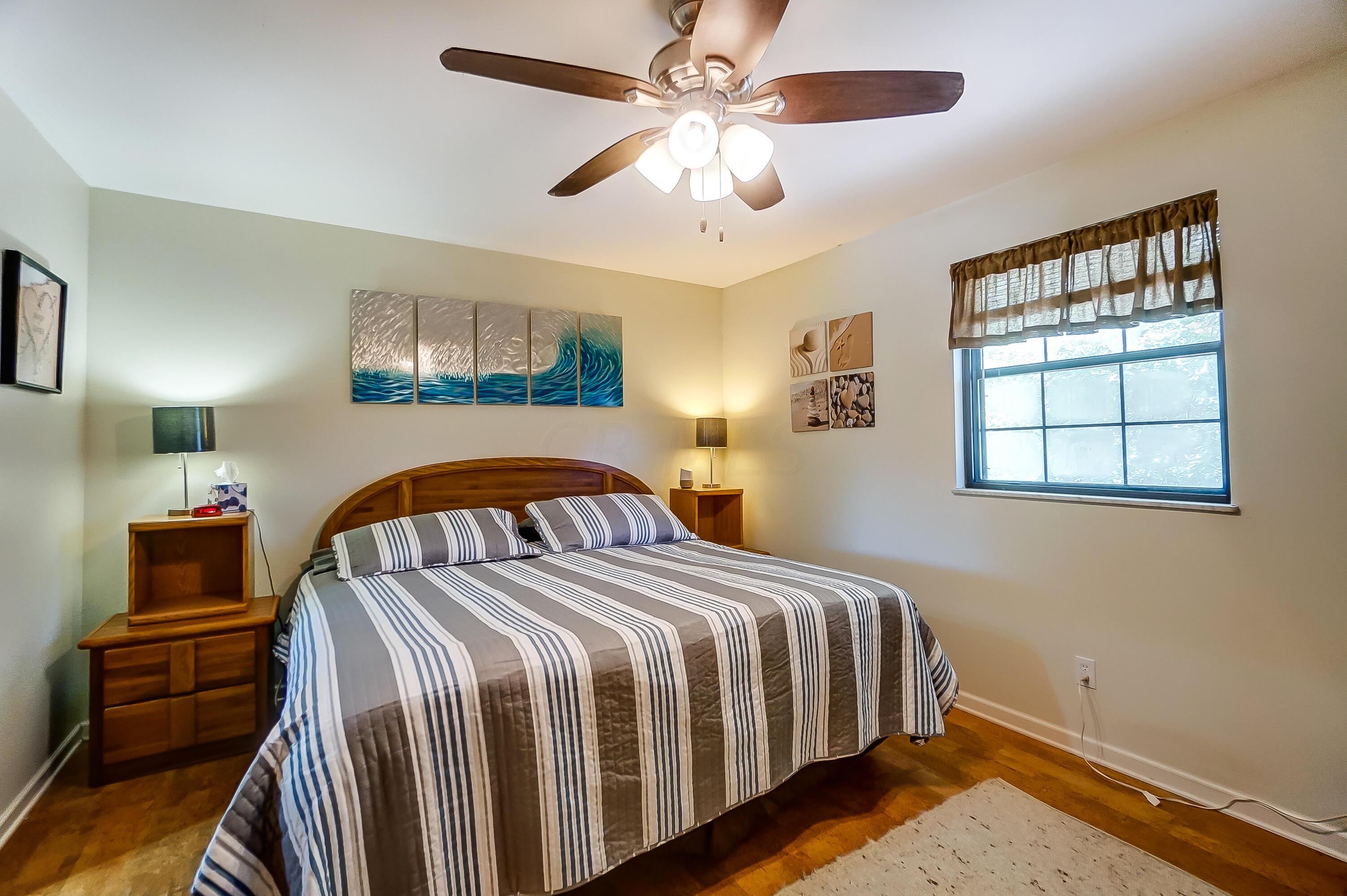 22 Walnut View Court S